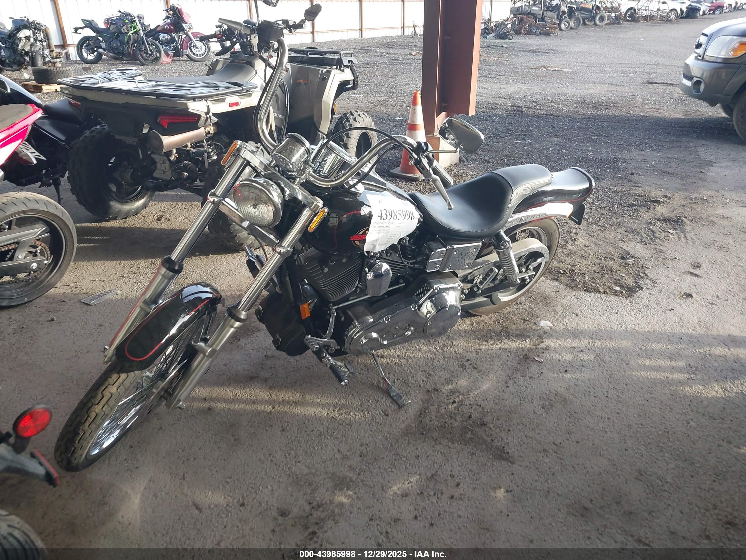 HARLEY-DAVIDSON FXDWG image 2