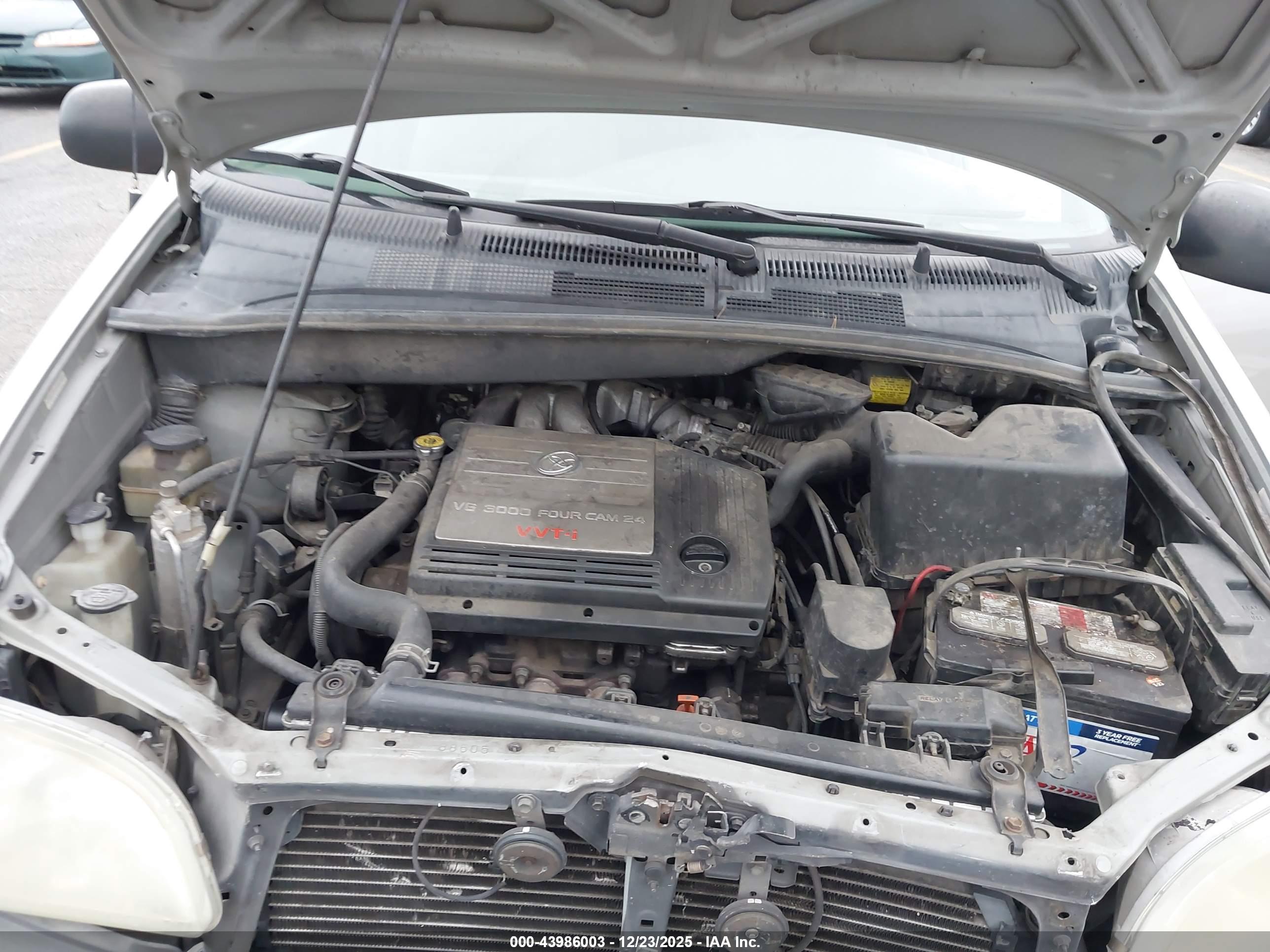 TOYOTA SIENNA image 10