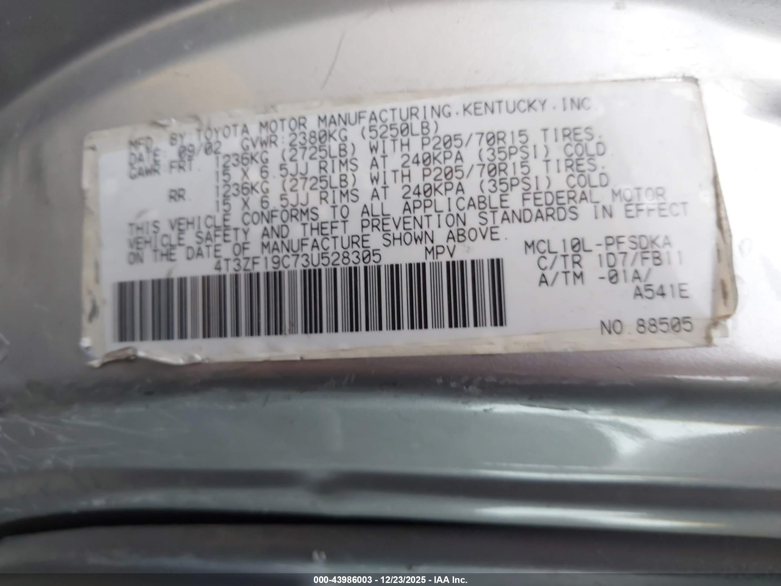 TOYOTA SIENNA image 9