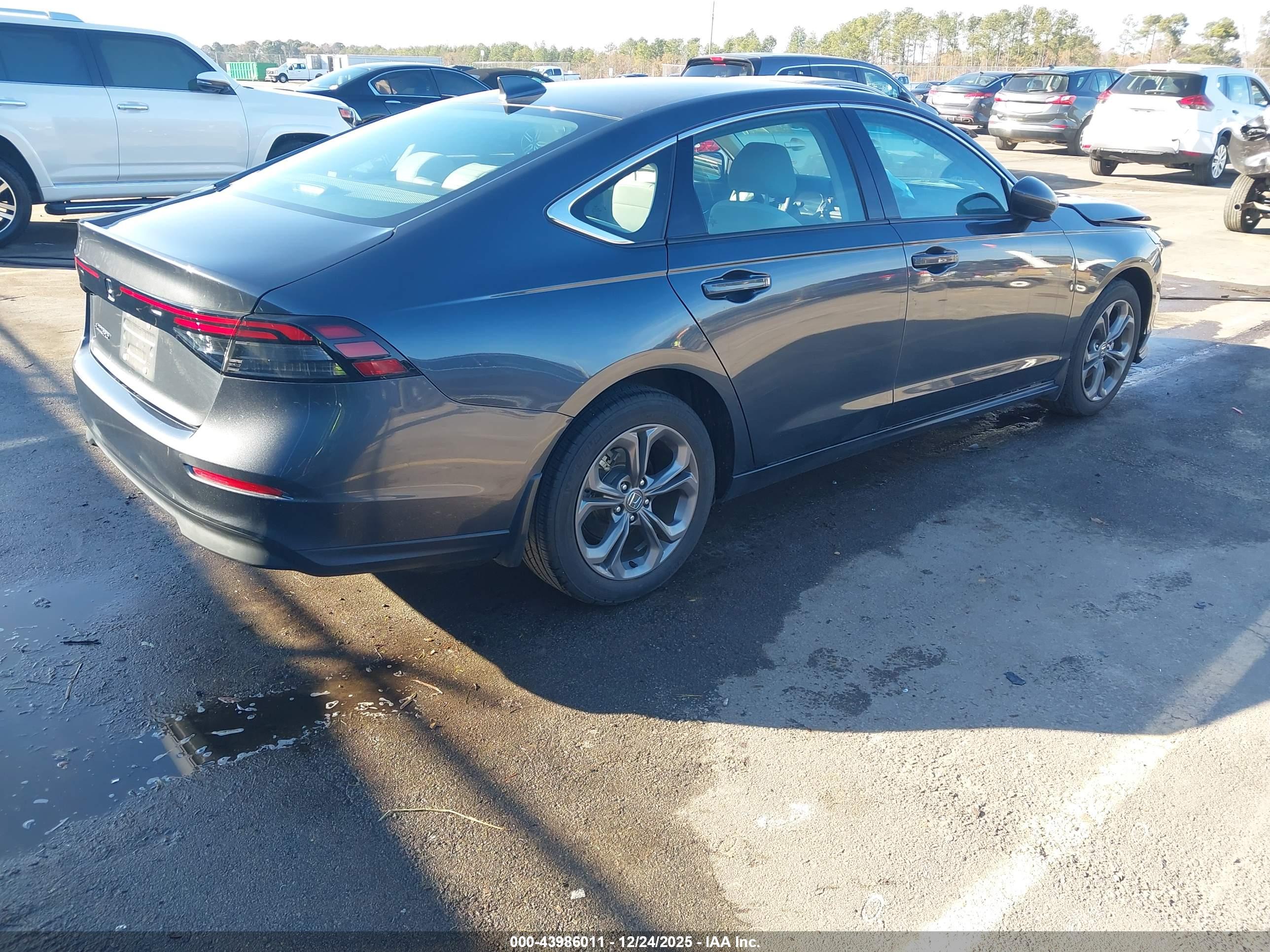 HONDA ACCORD image 4