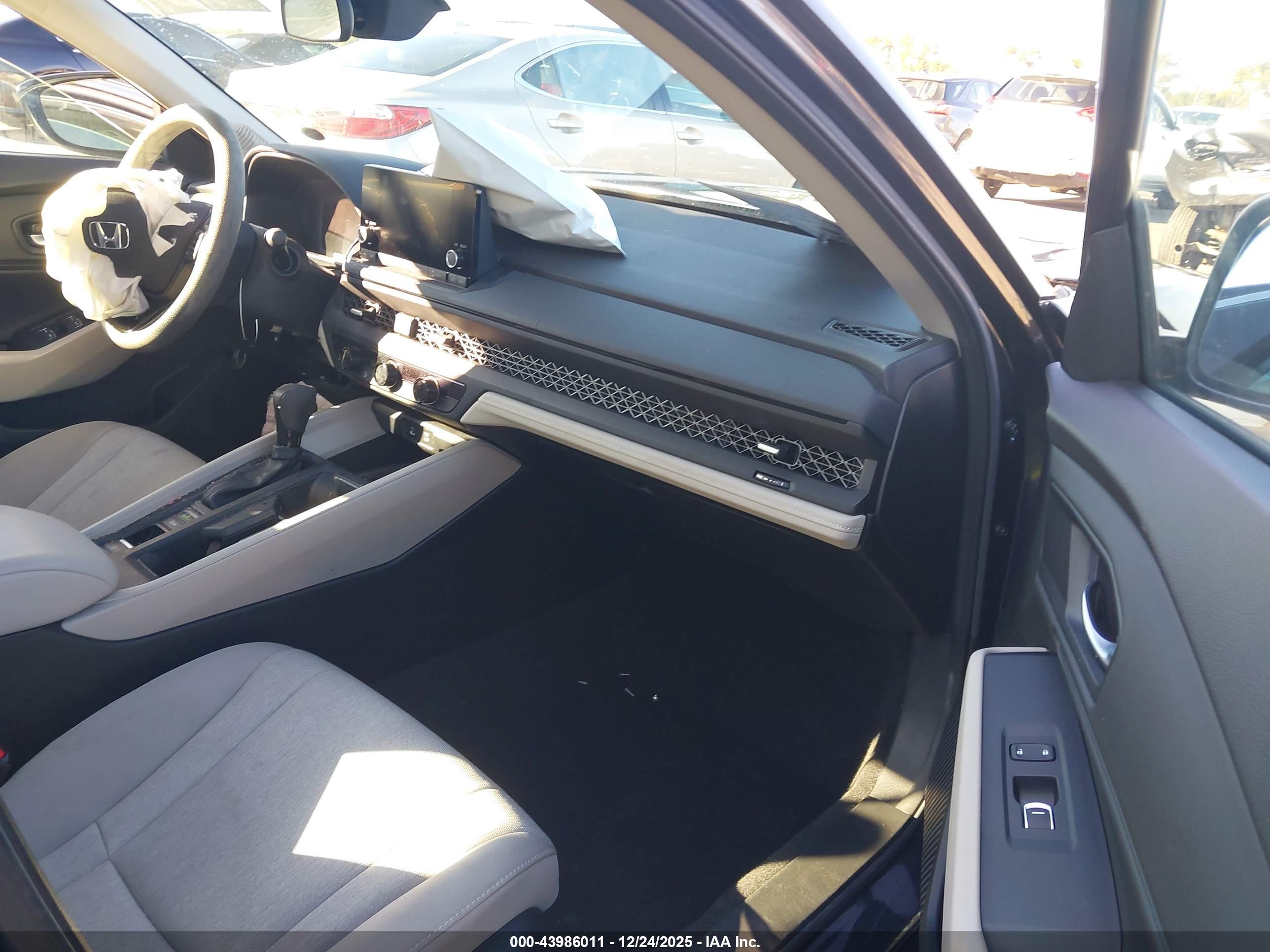 HONDA ACCORD image 5