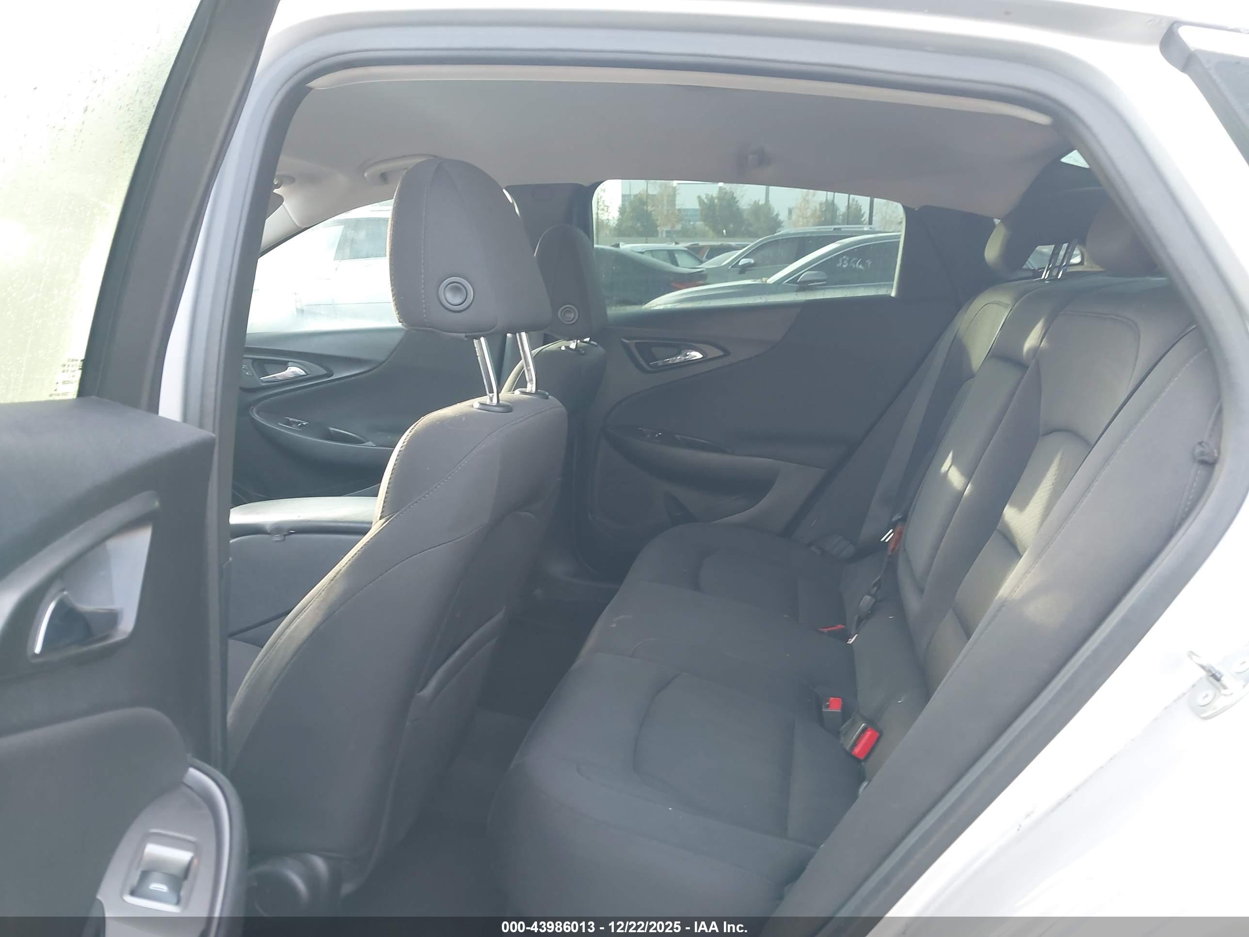 CHEVROLET MALIBU image 8