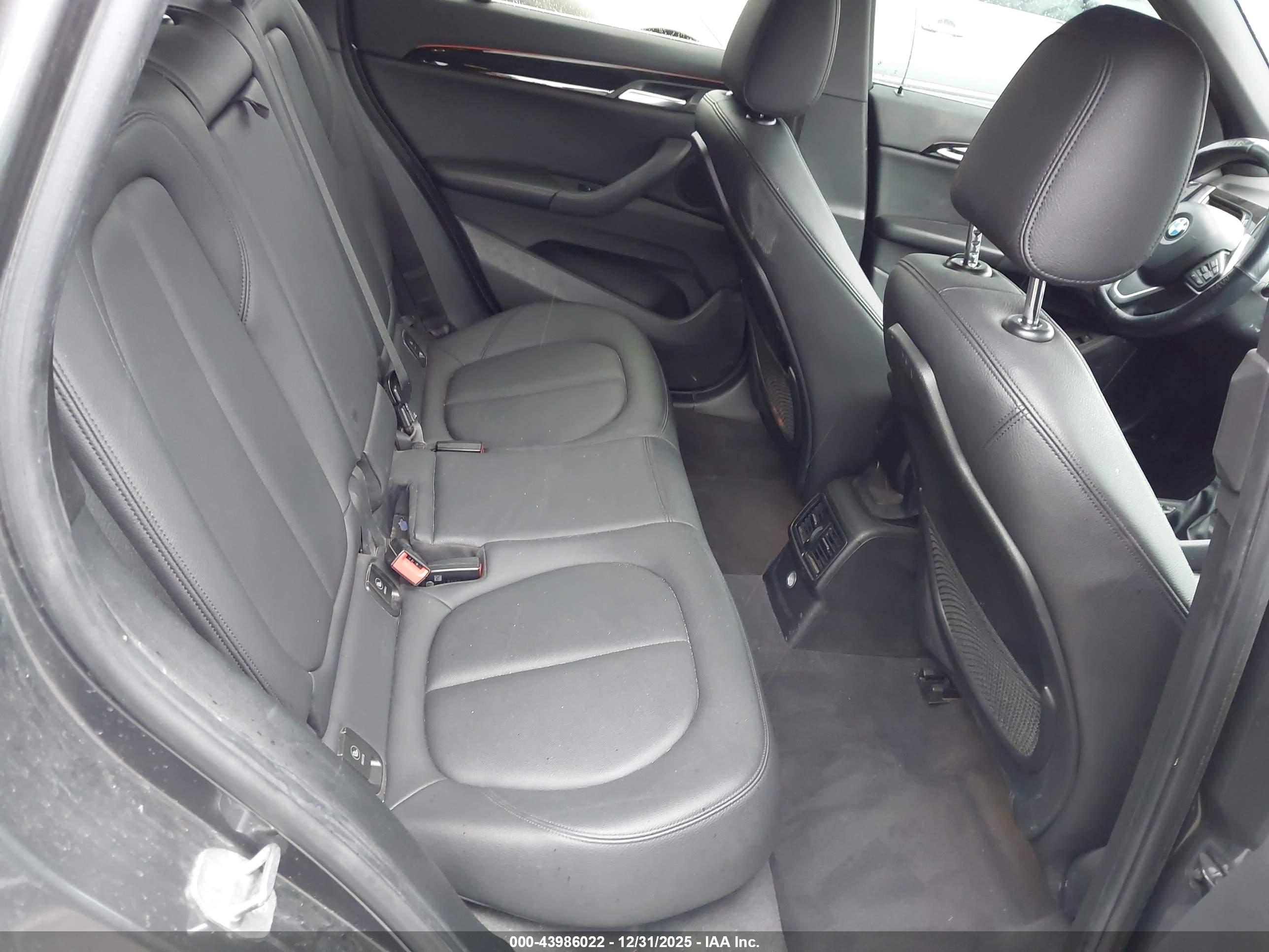 BMW X1 image 8