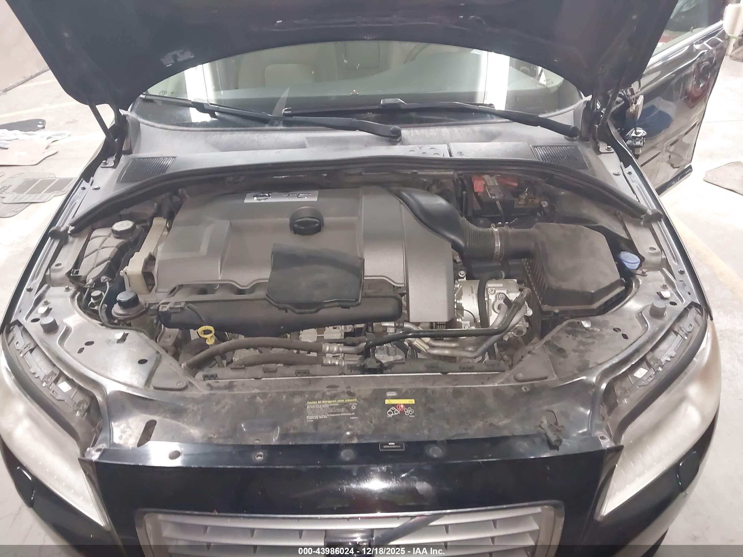VOLVO S80 image 10