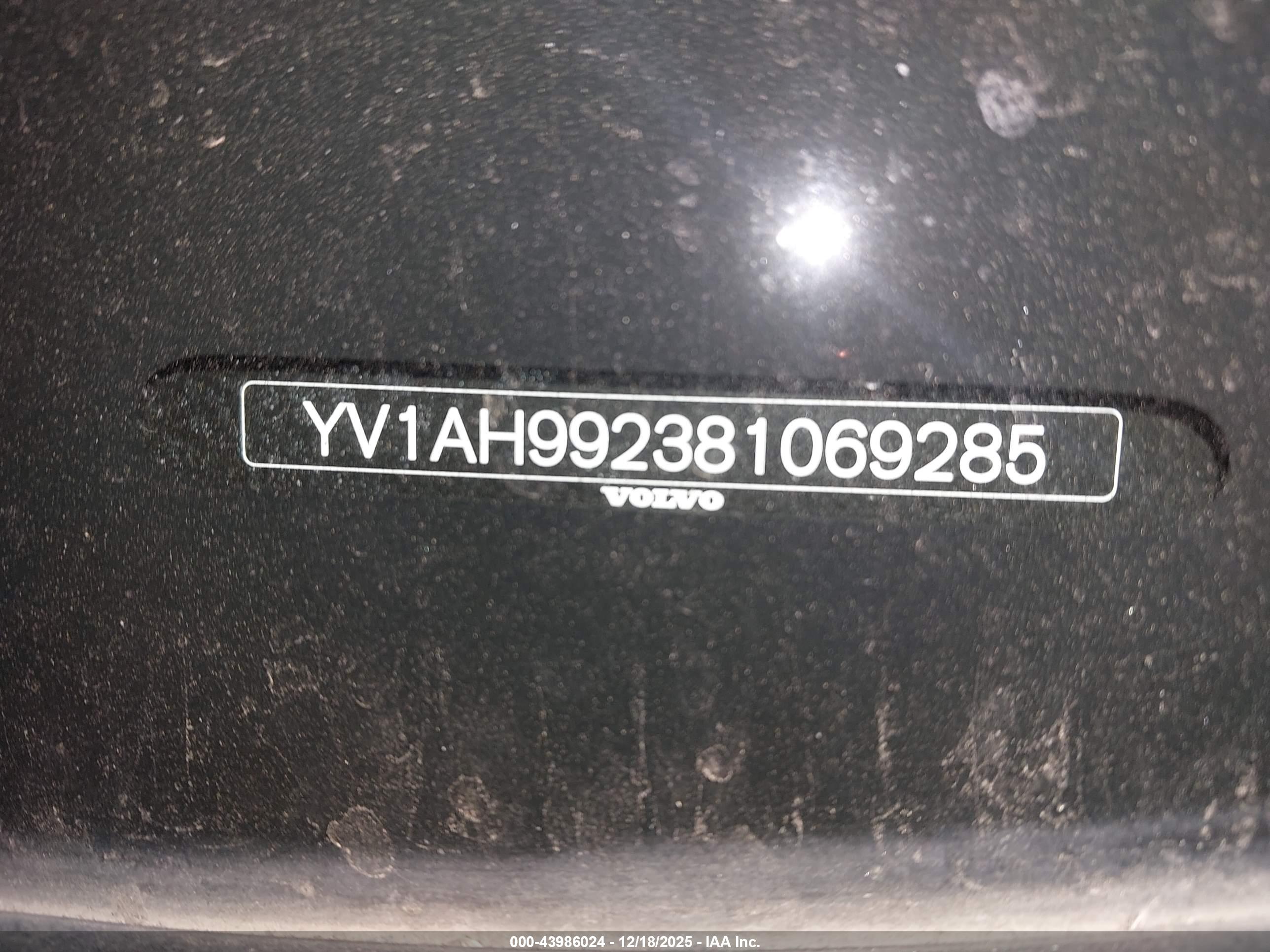VOLVO S80 image 9