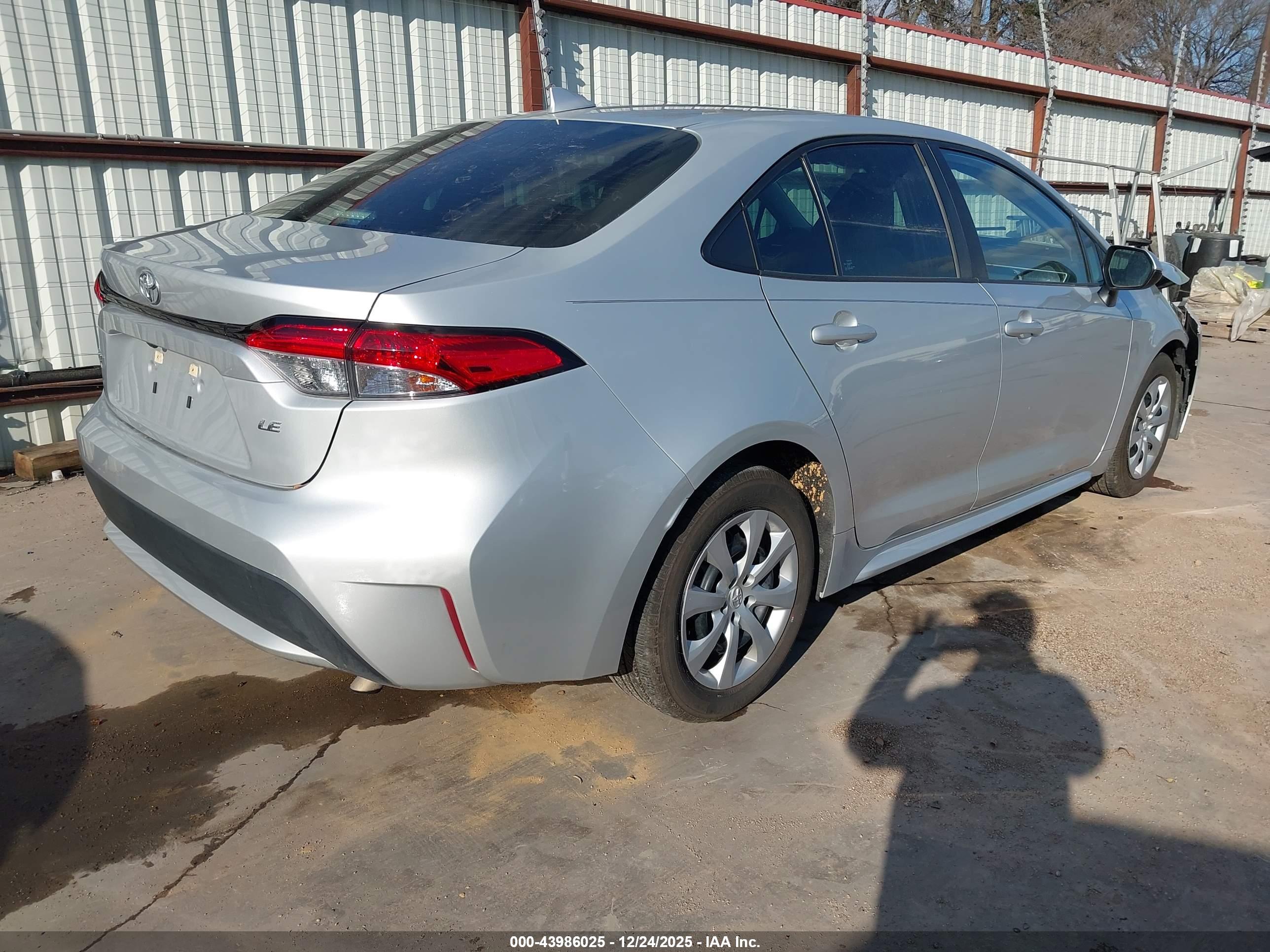 TOYOTA COROLLA image 4