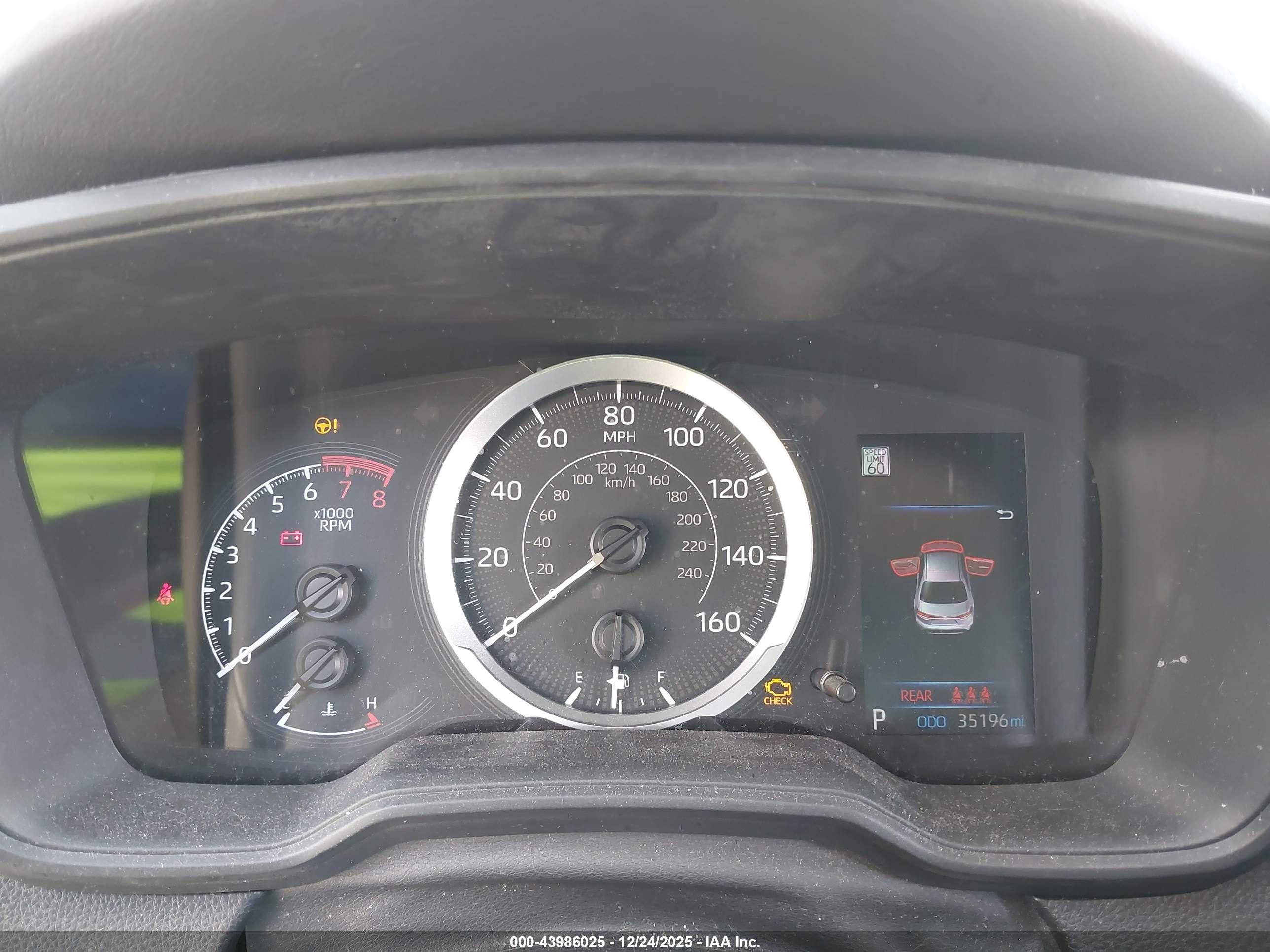 TOYOTA COROLLA image 7
