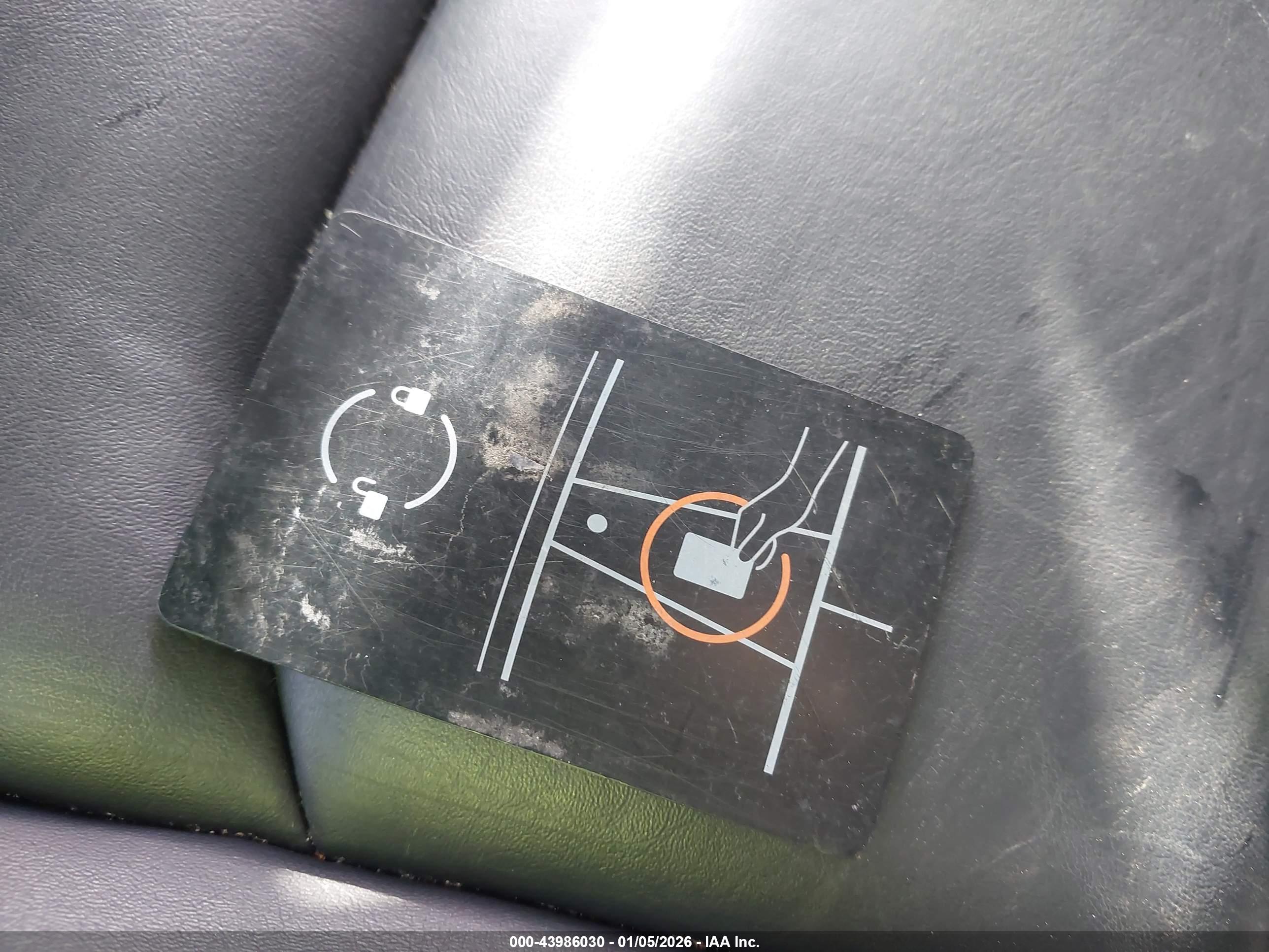 TESLA MODEL image 11