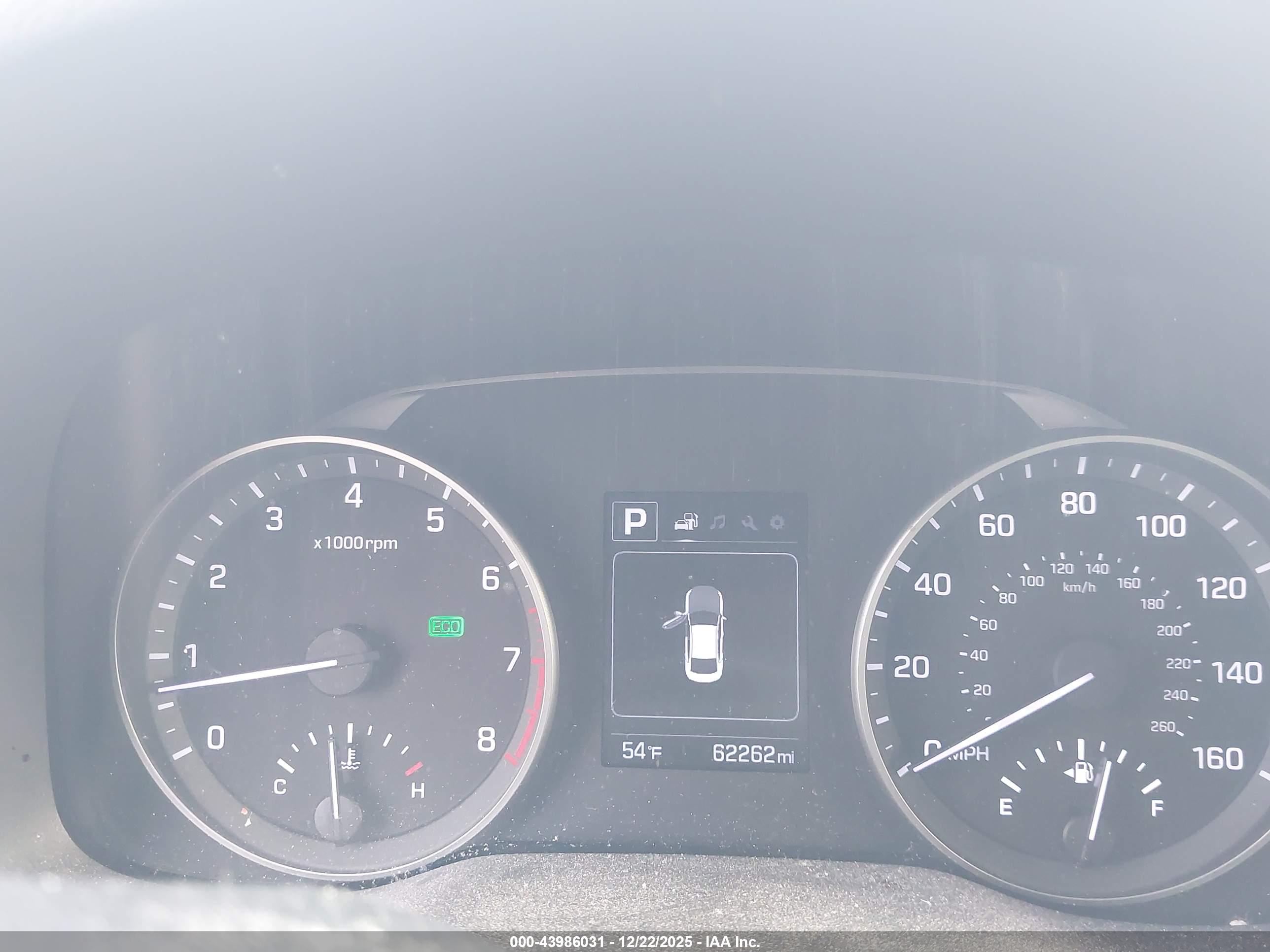 HYUNDAI ELANTRA image 7