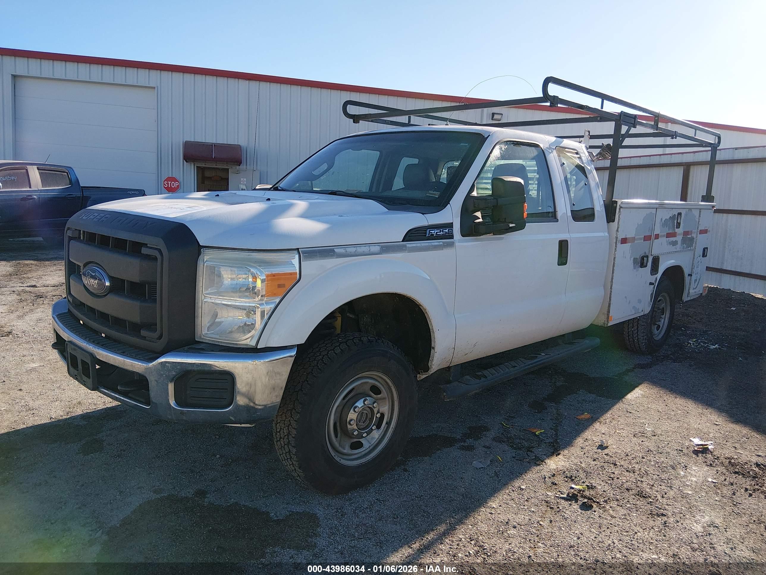 FORD F-250 image 2