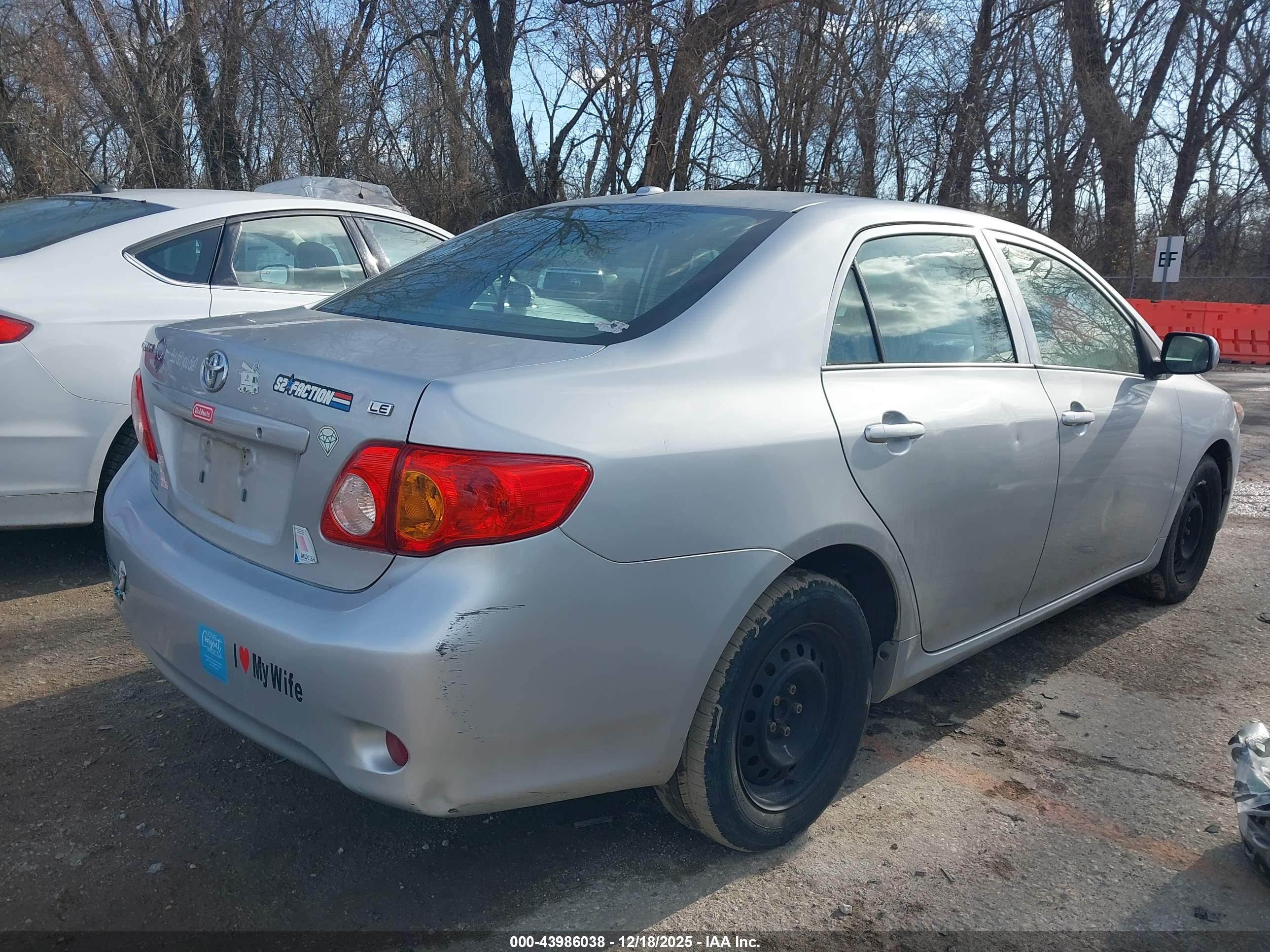 TOYOTA COROLLA image 4