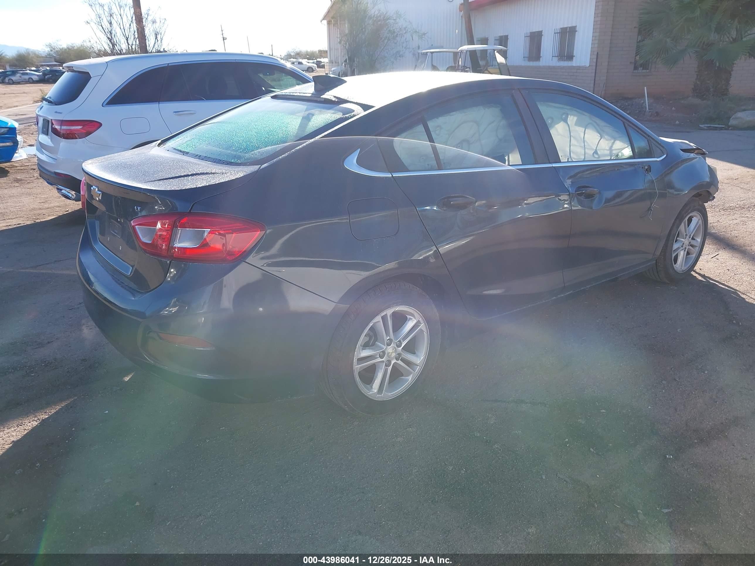 CHEVROLET CRUZE image 4
