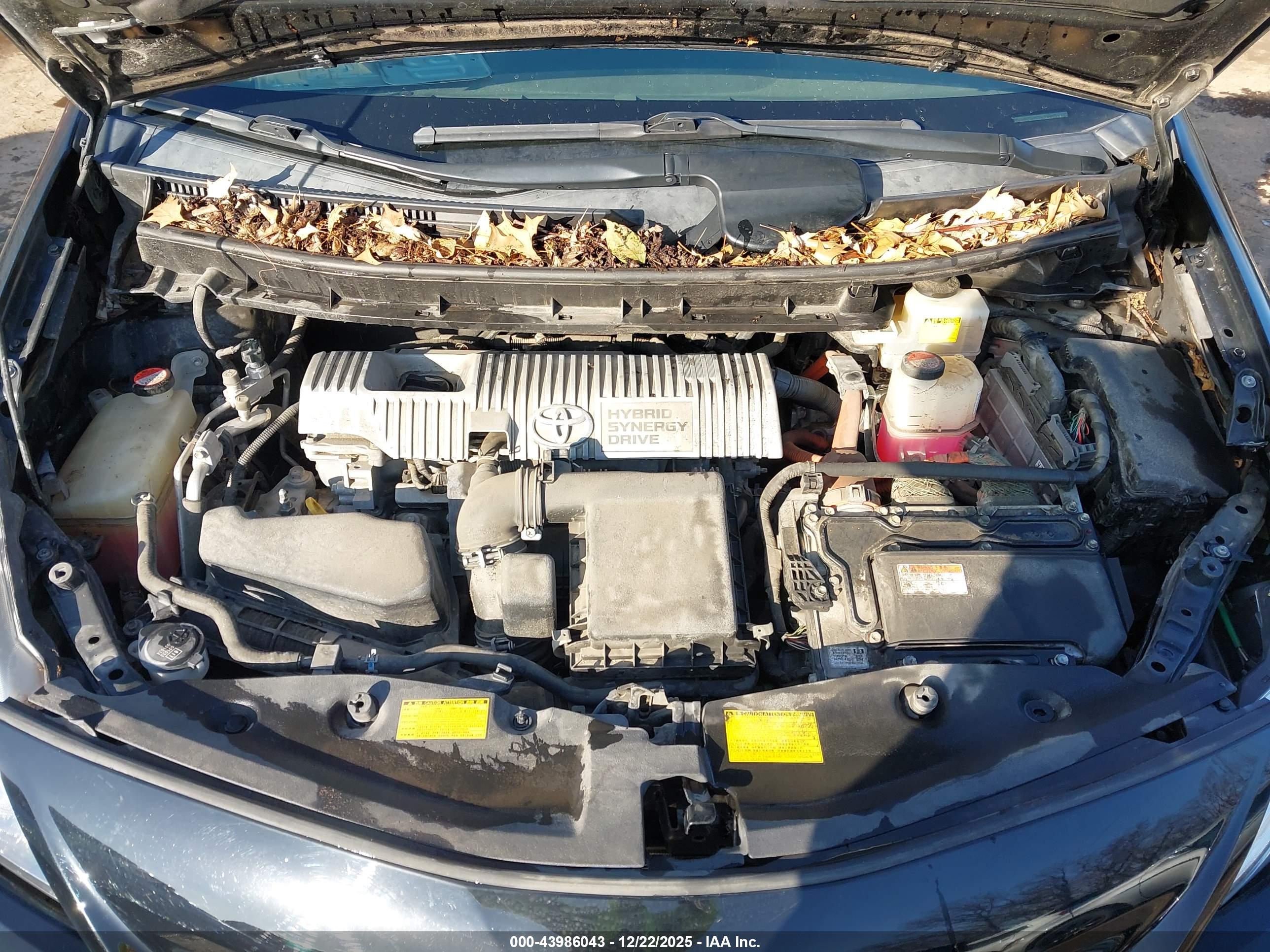 TOYOTA PRIUS image 10
