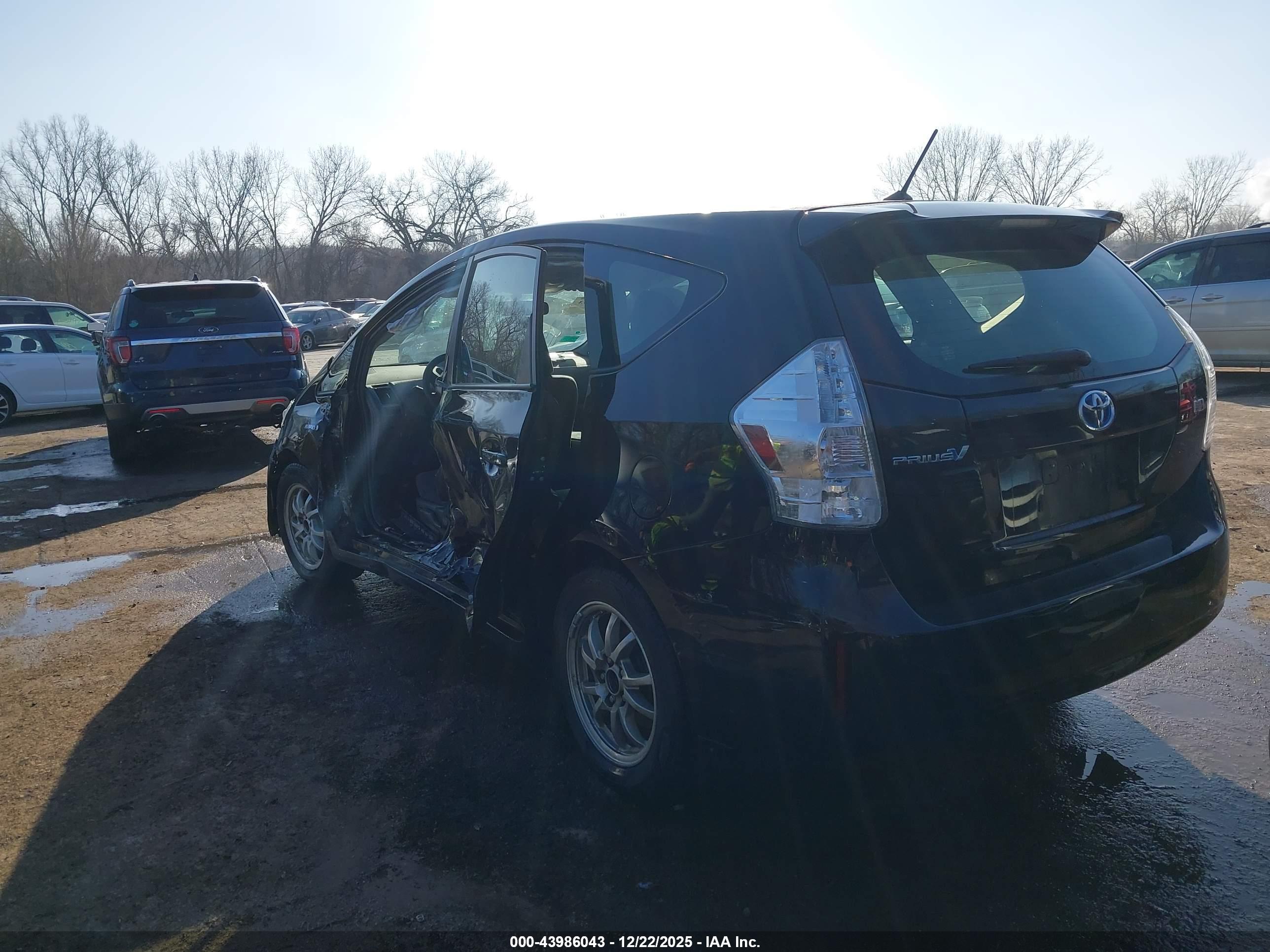TOYOTA PRIUS image 3