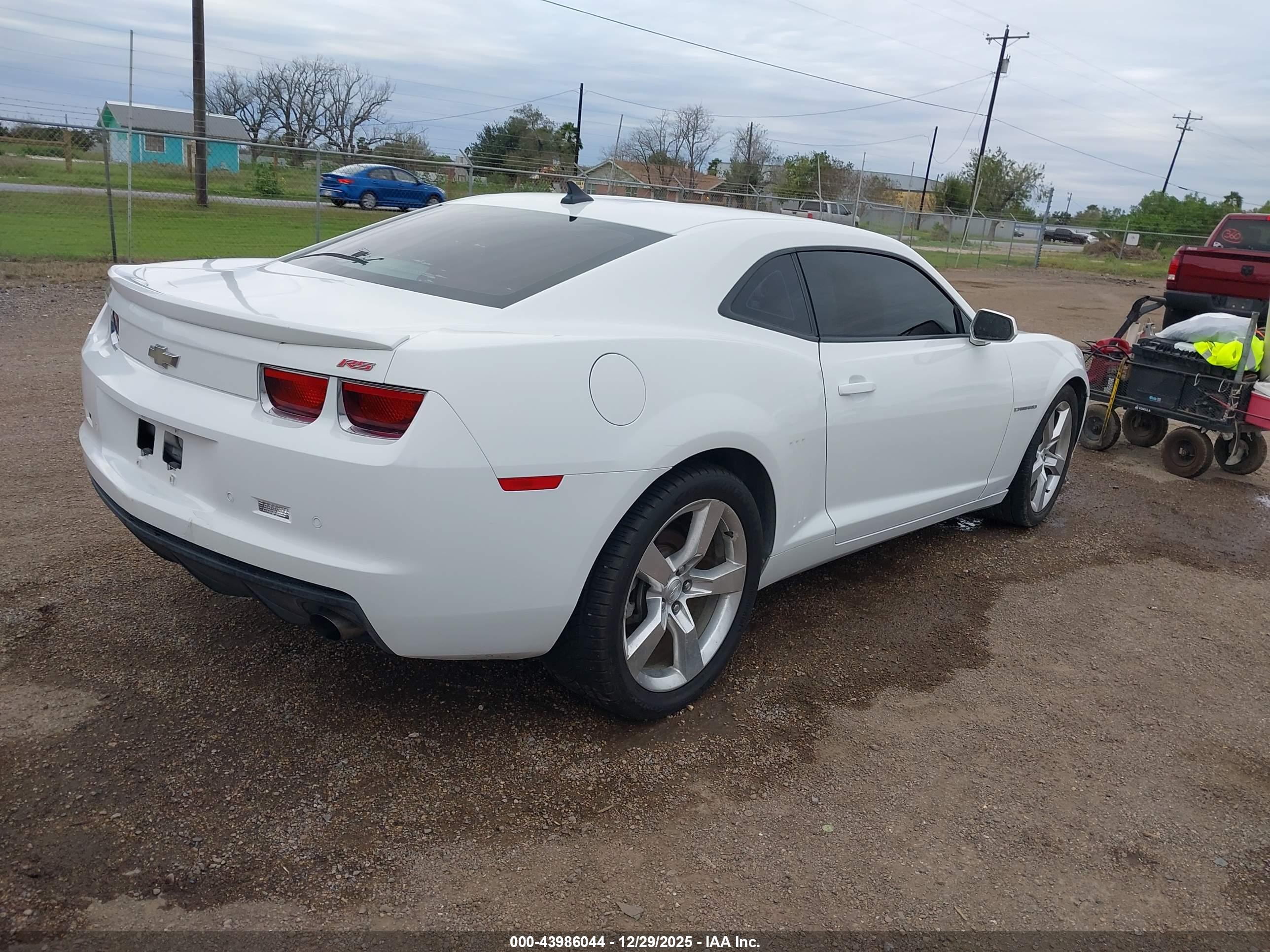 CHEVROLET CAMARO image 4