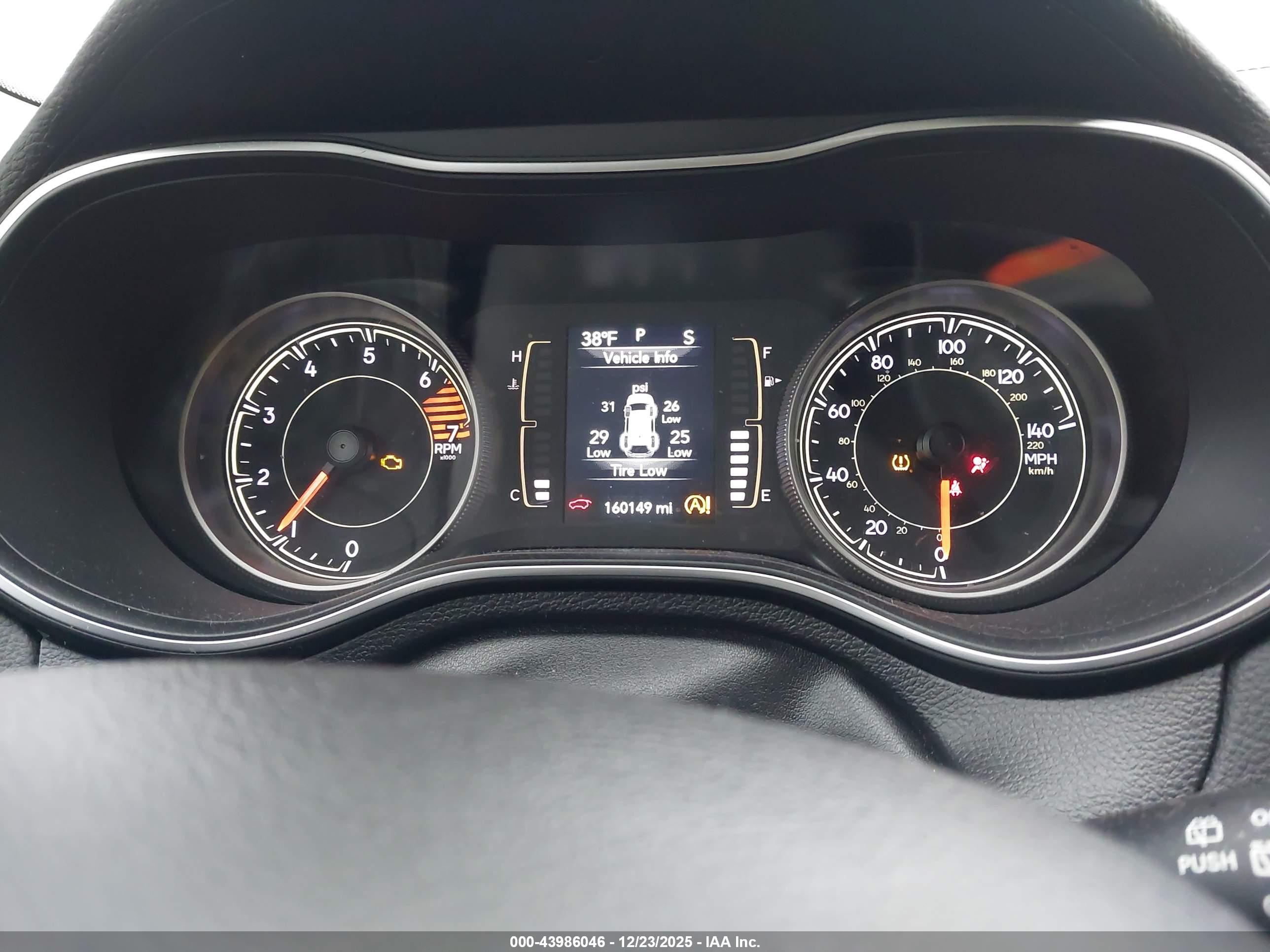 JEEP CHEROKEE image 7