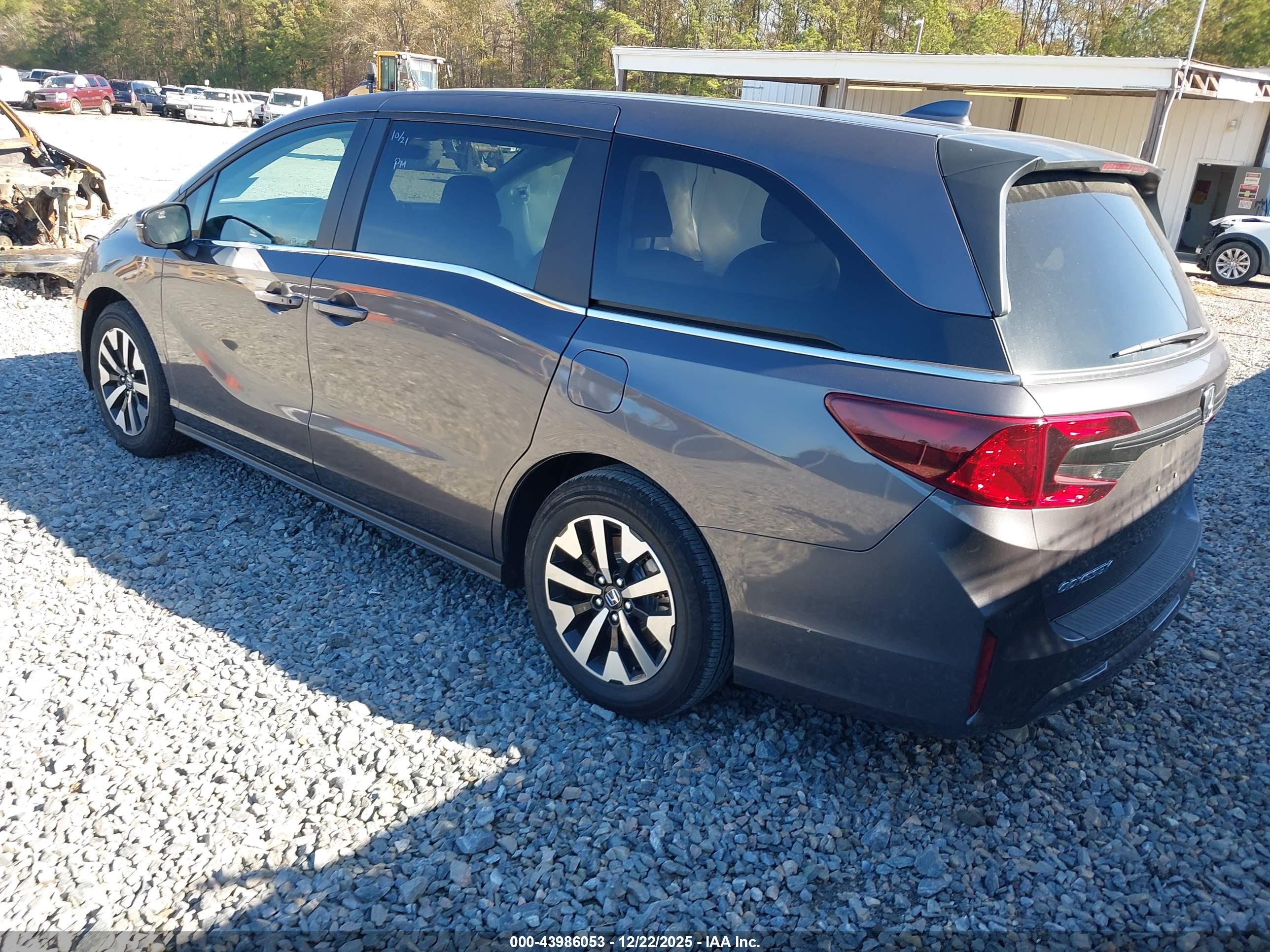 HONDA ODYSSEY image 3