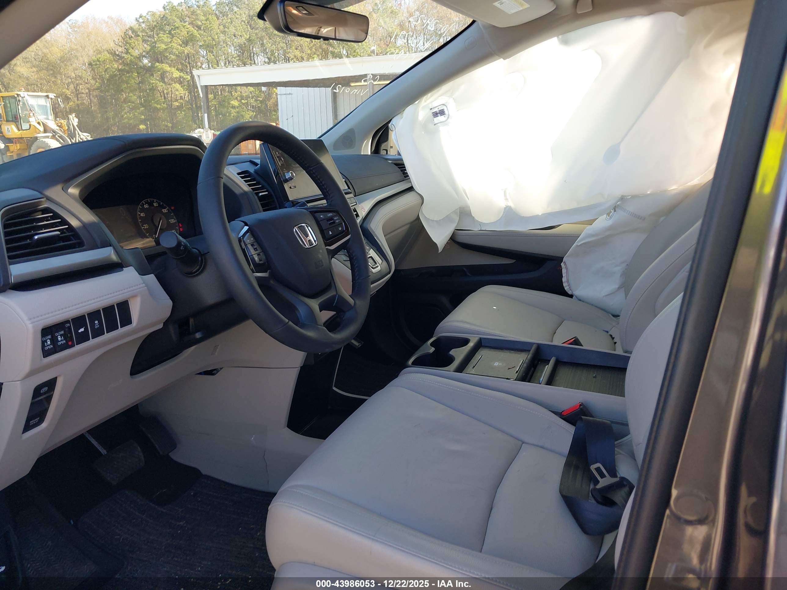 HONDA ODYSSEY image 5