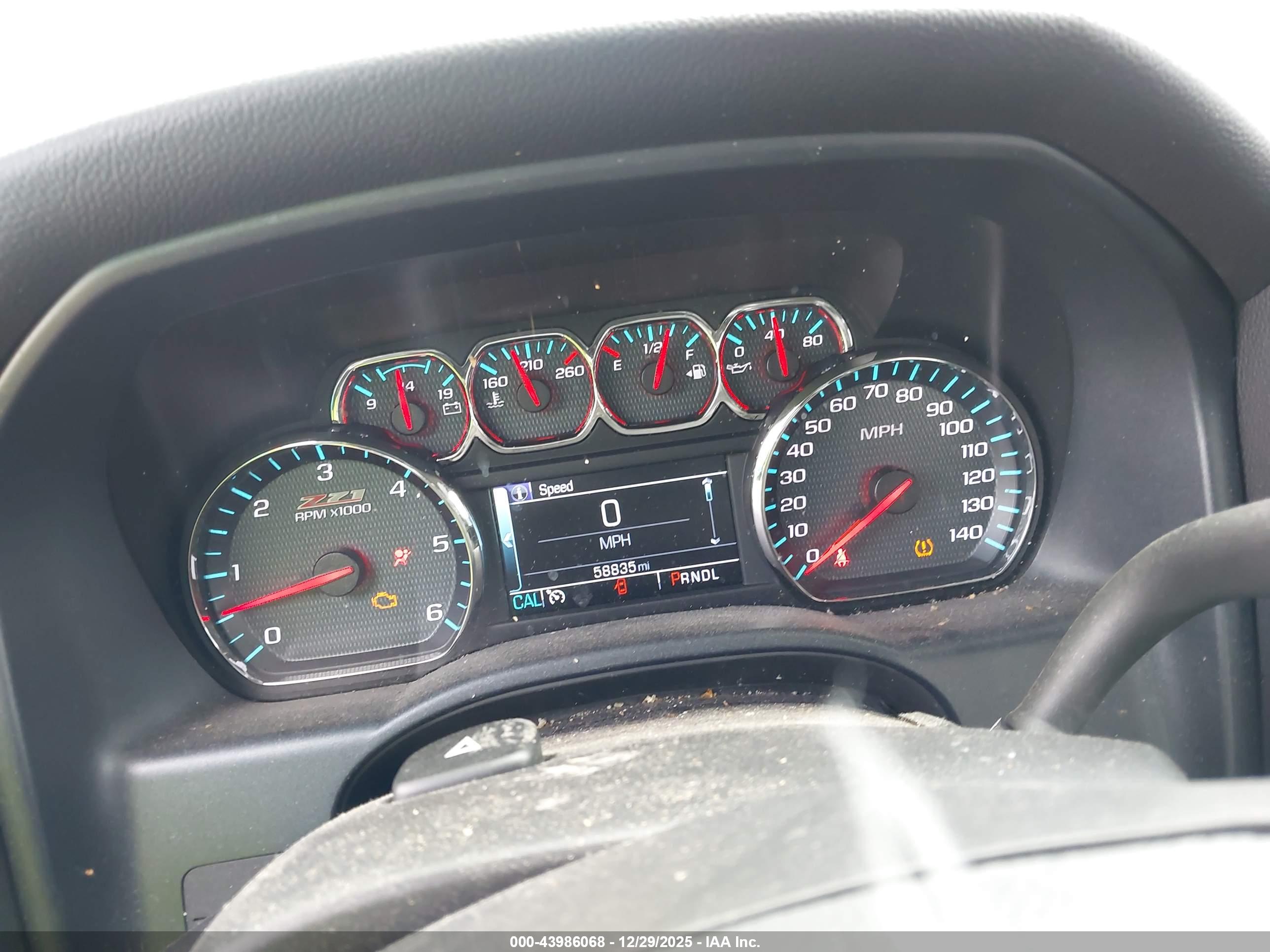 CHEVROLET SILVERADO image 7