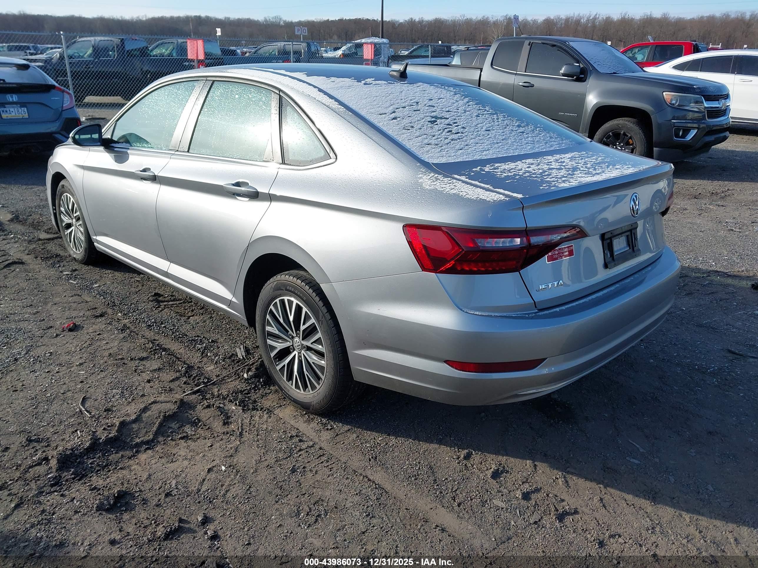 VOLKSWAGEN JETTA image 3