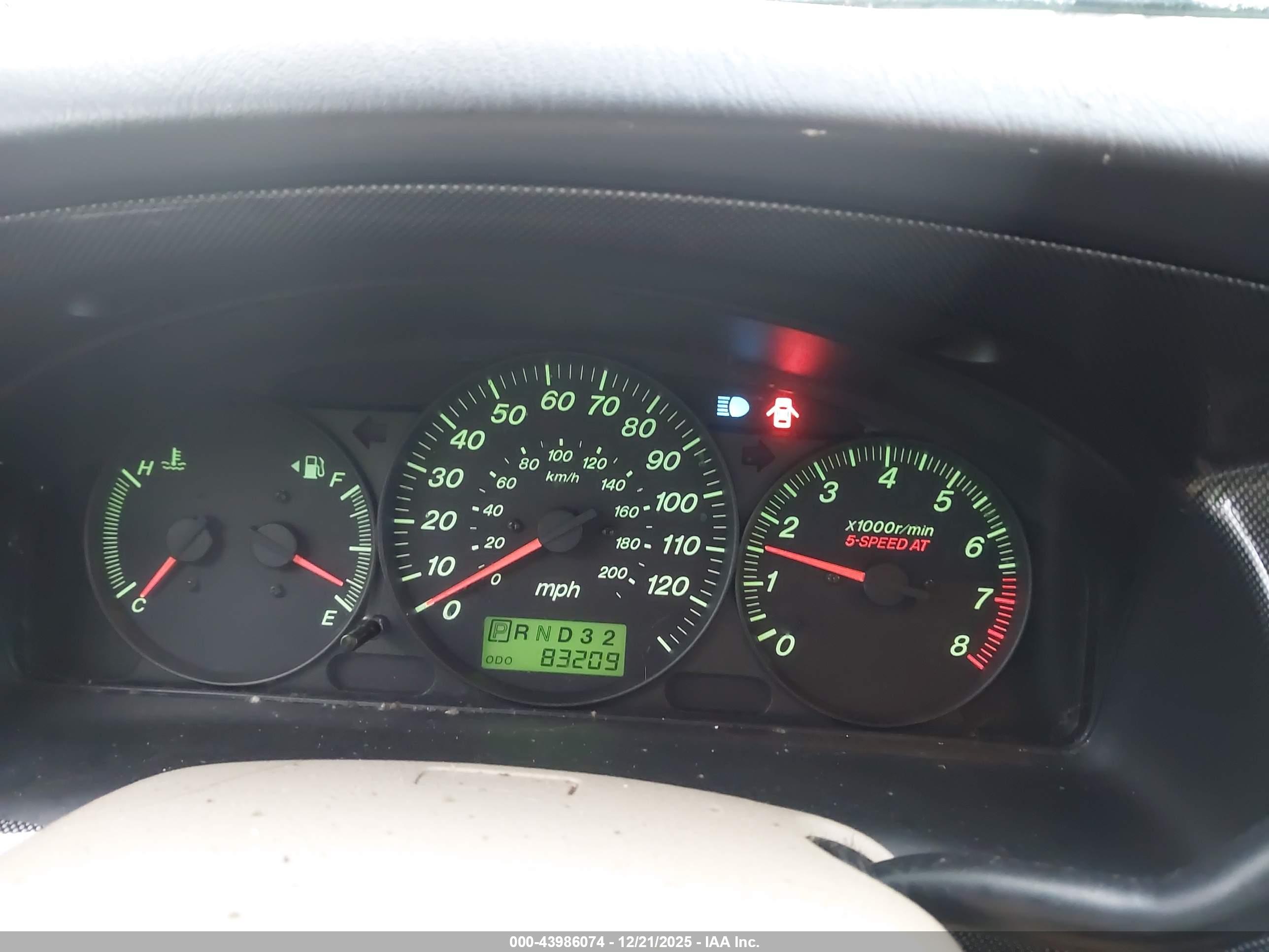 MAZDA MPV image 7