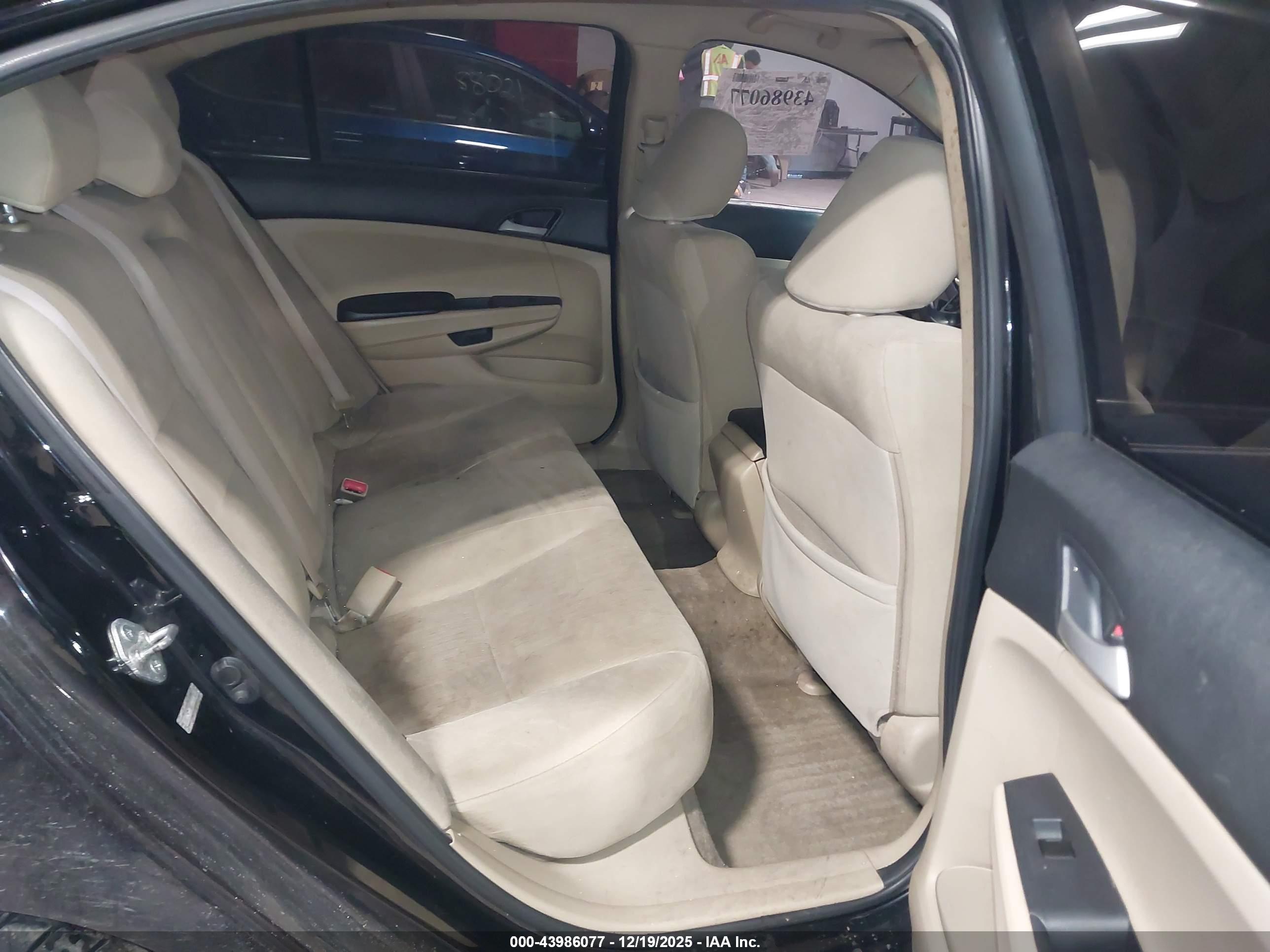 HONDA ACCORD image 8