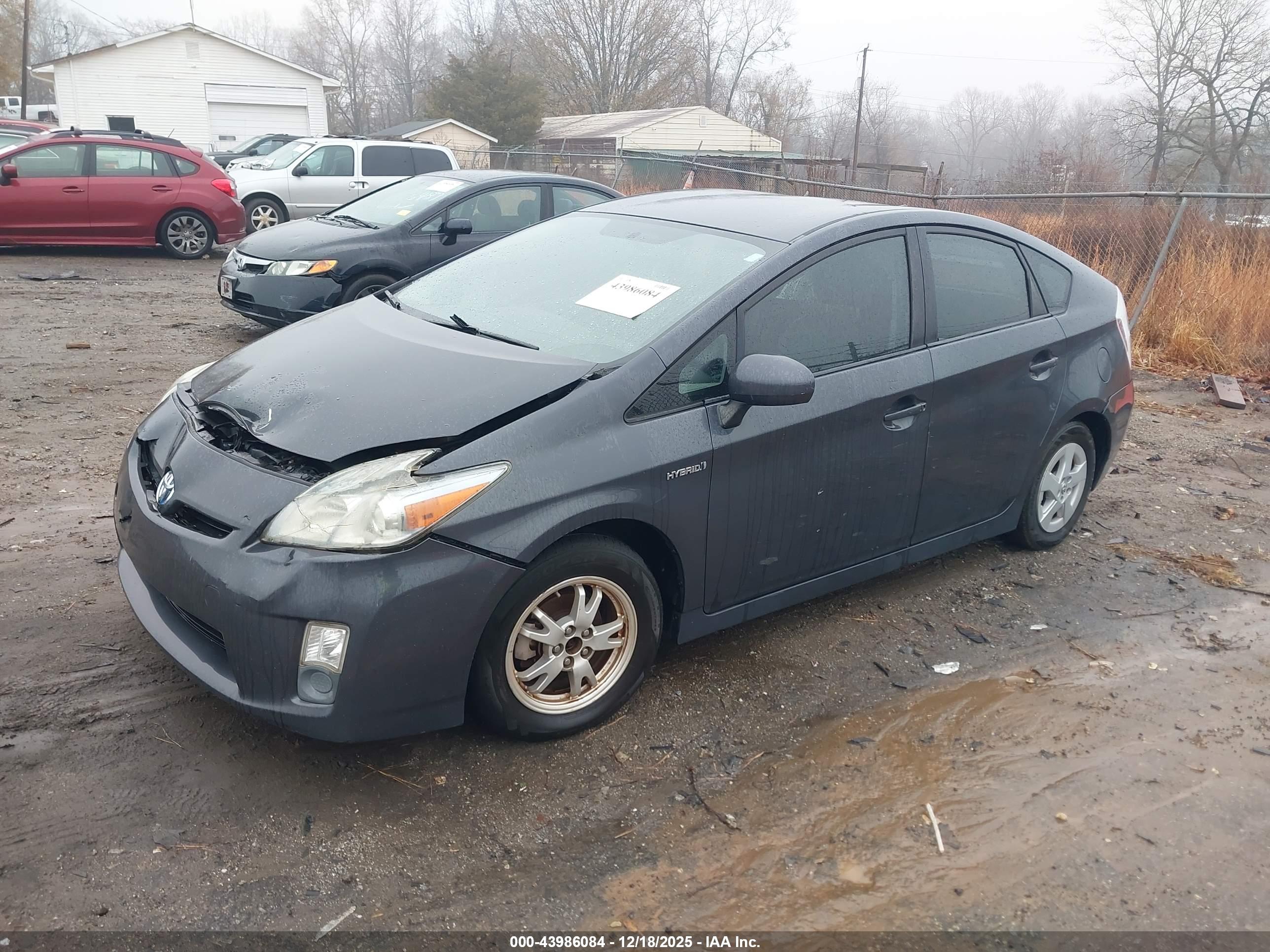 TOYOTA PRIUS image 2