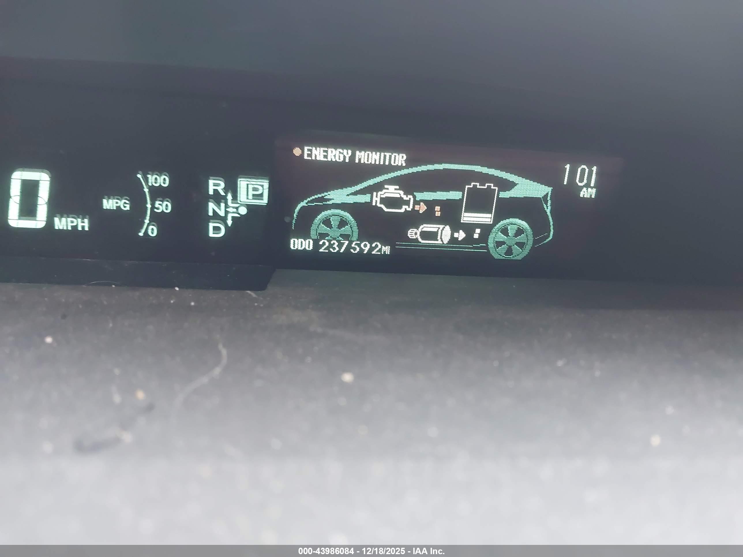 TOYOTA PRIUS image 7