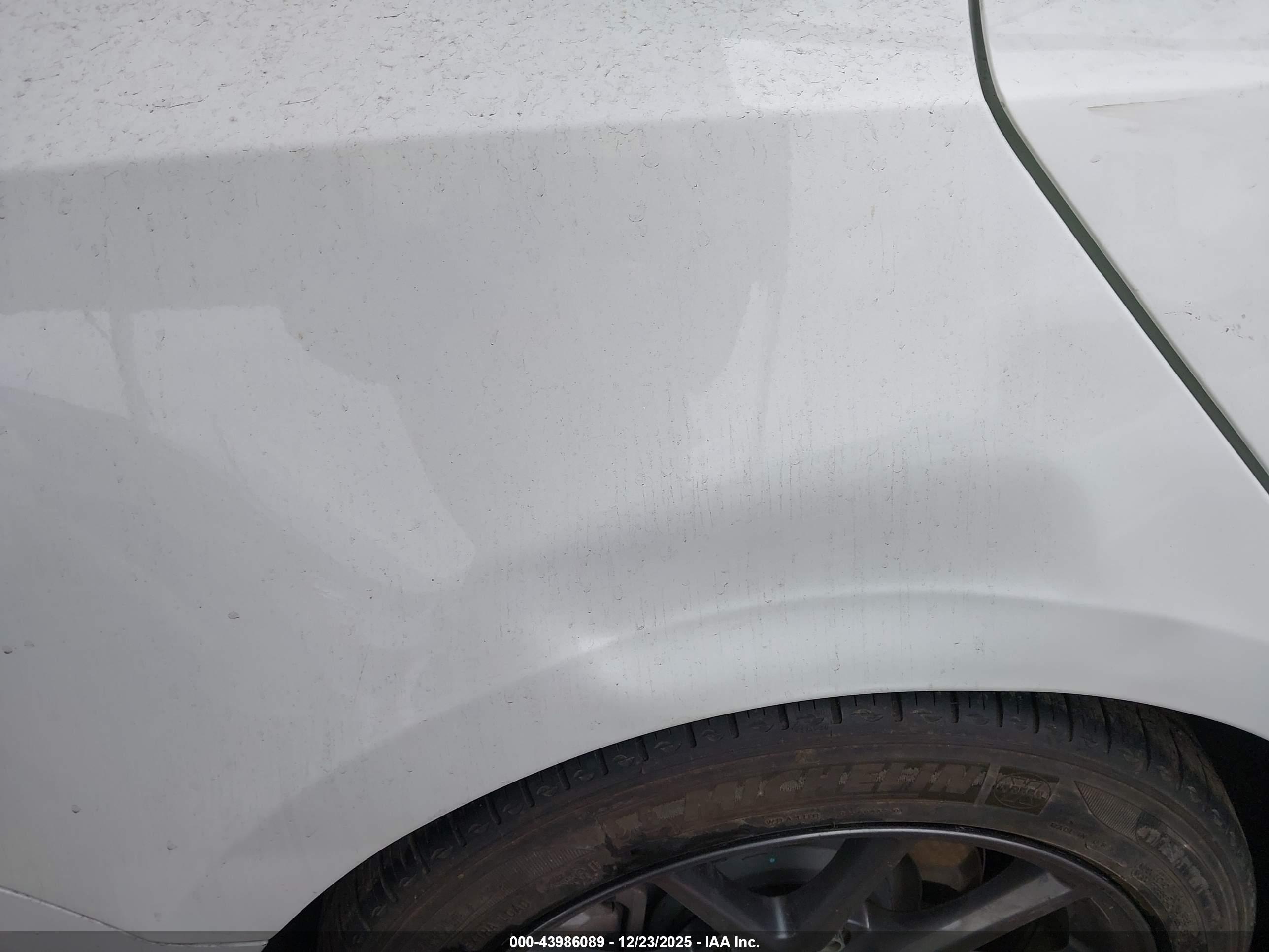 TESLA MODEL image 6