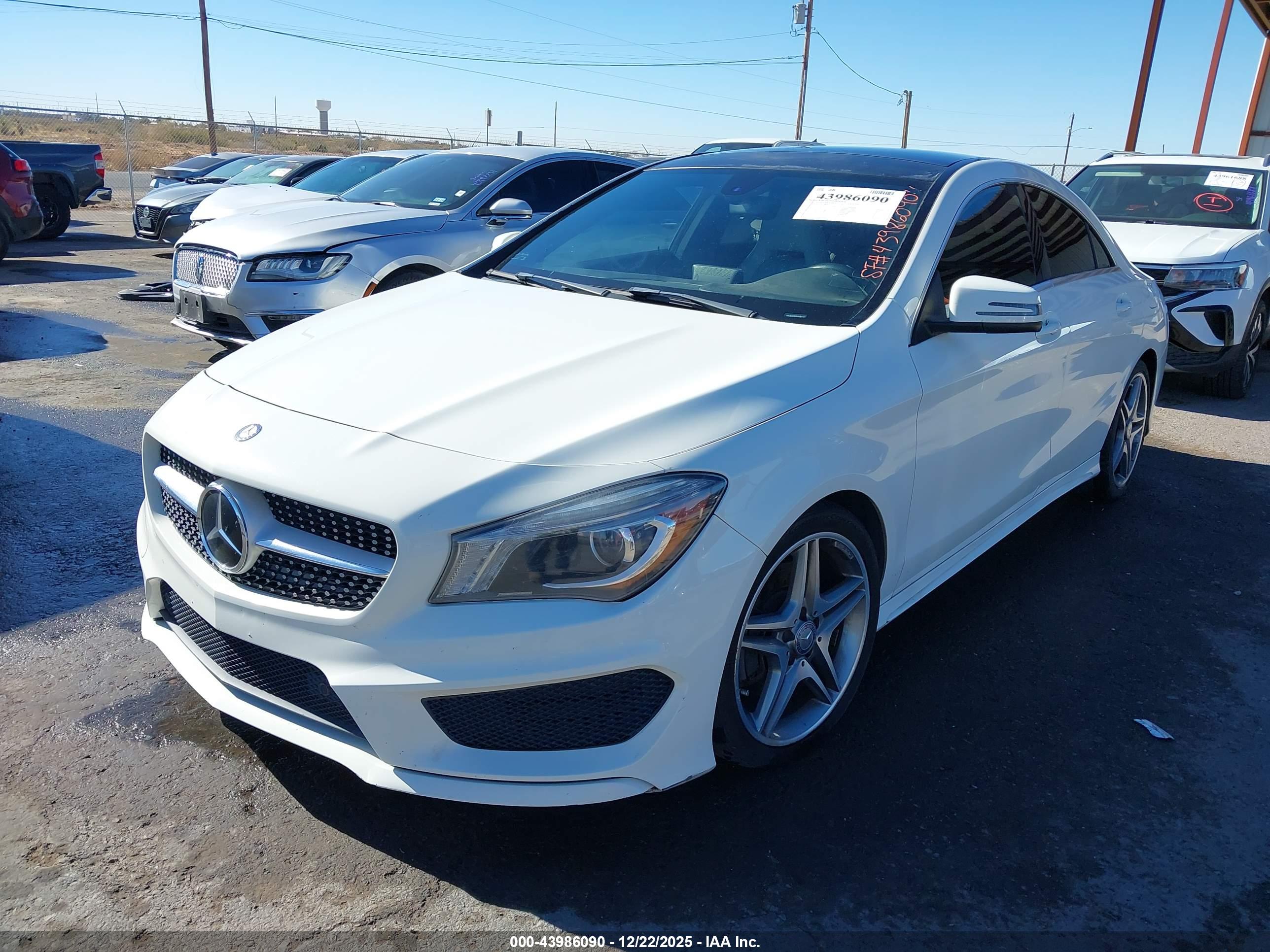MERCEDES-BENZ CLA image 2
