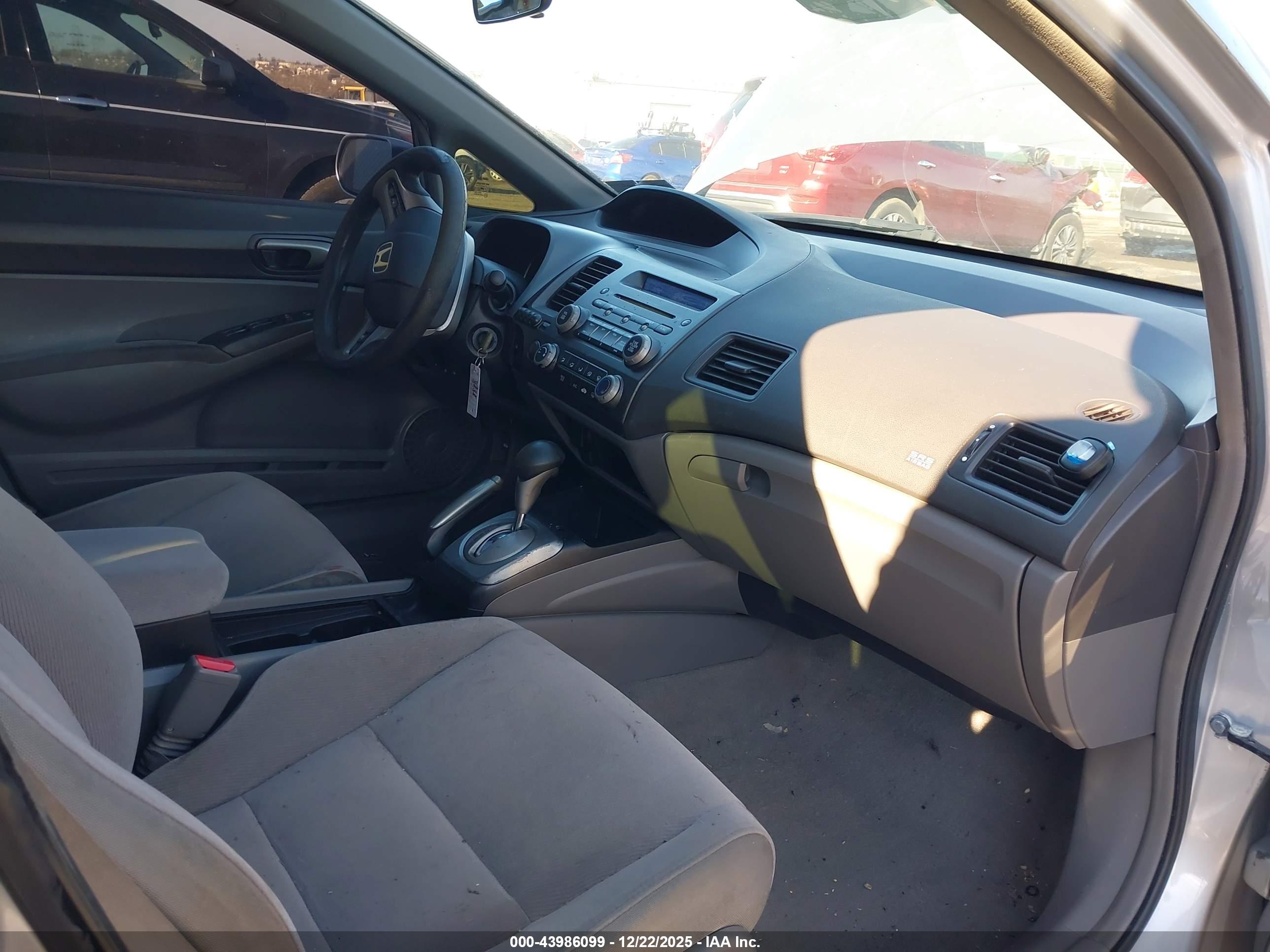HONDA CIVIC image 5