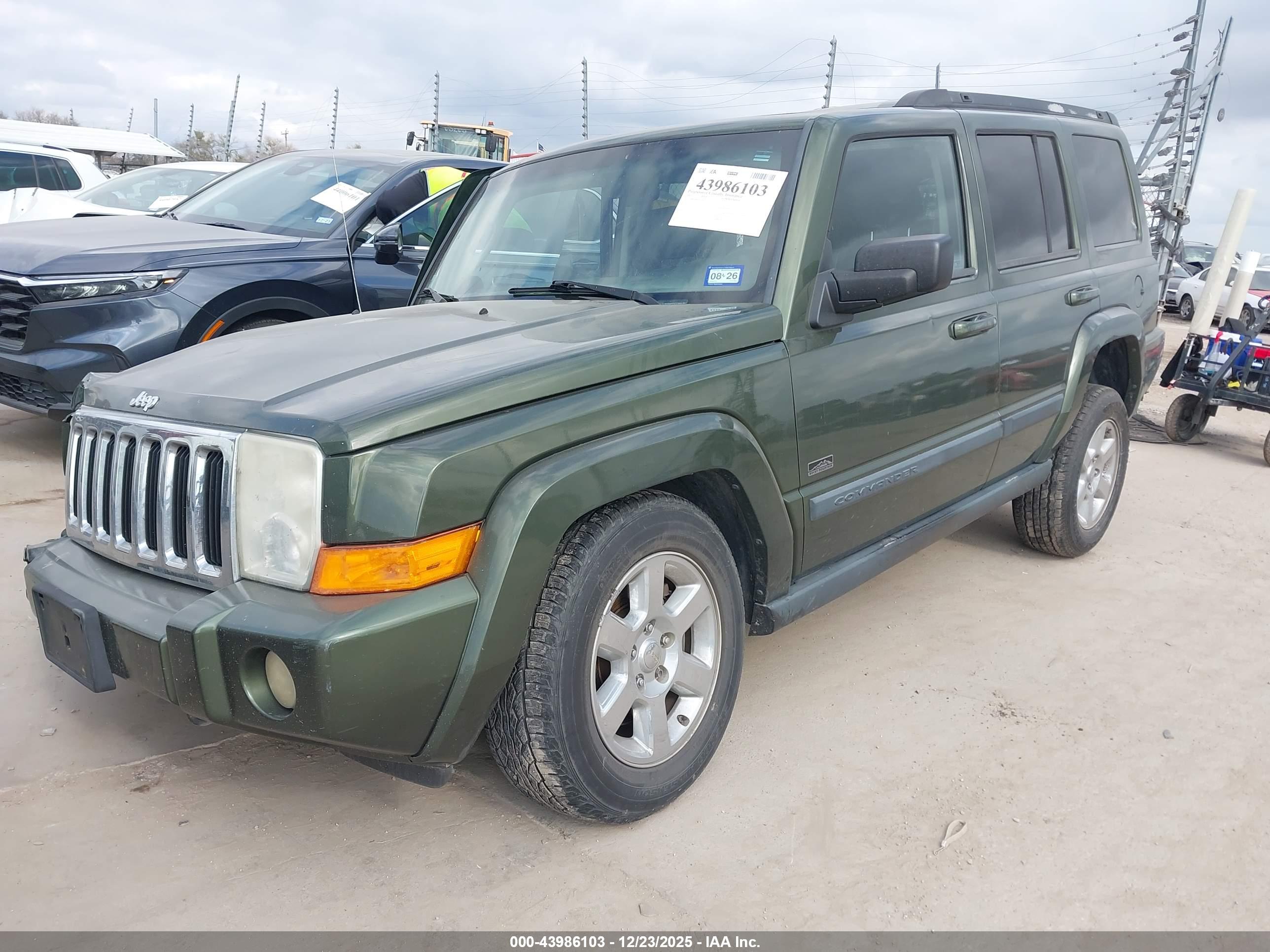 JEEP COMMANDER image 2