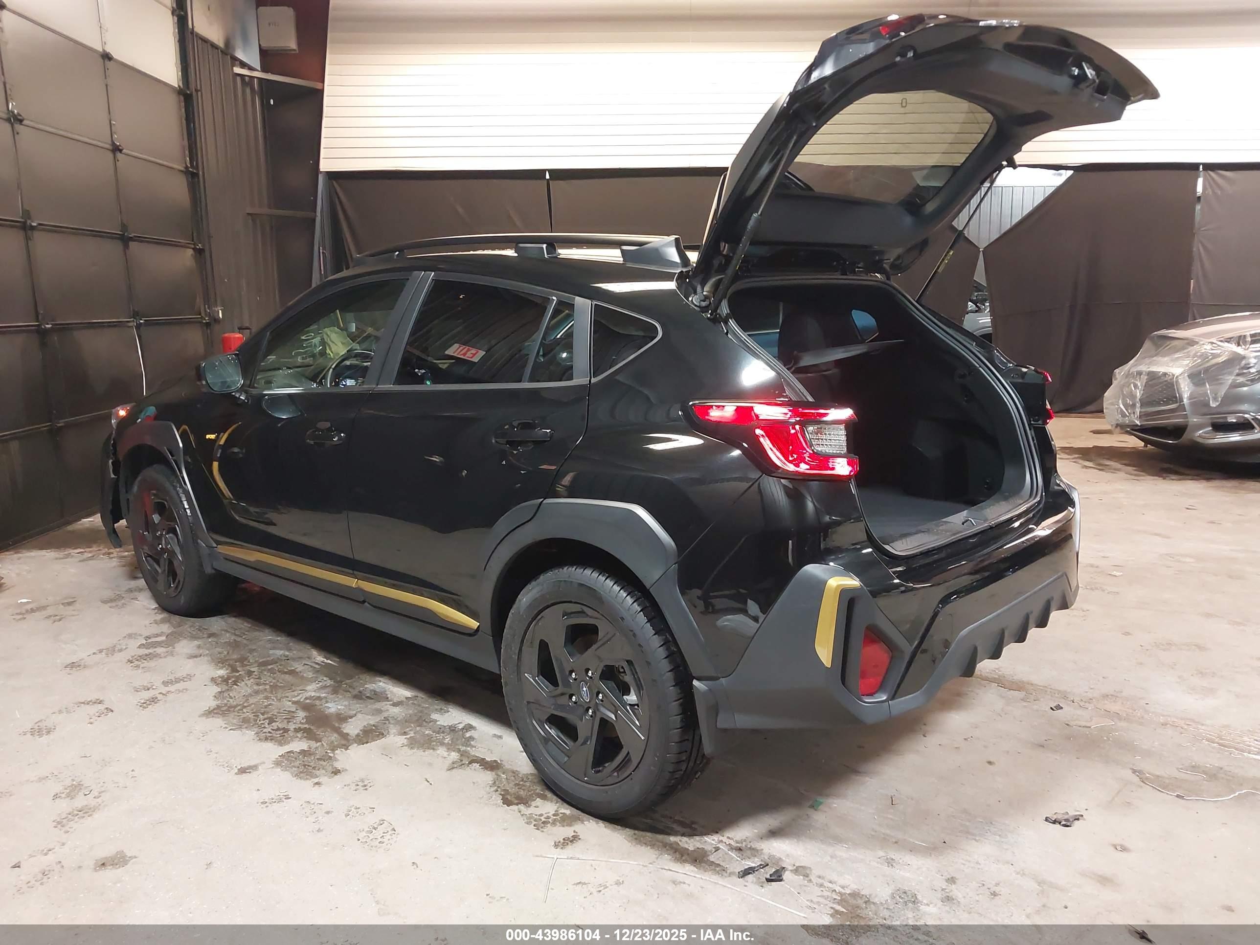 SUBARU CROSSTREK image 3