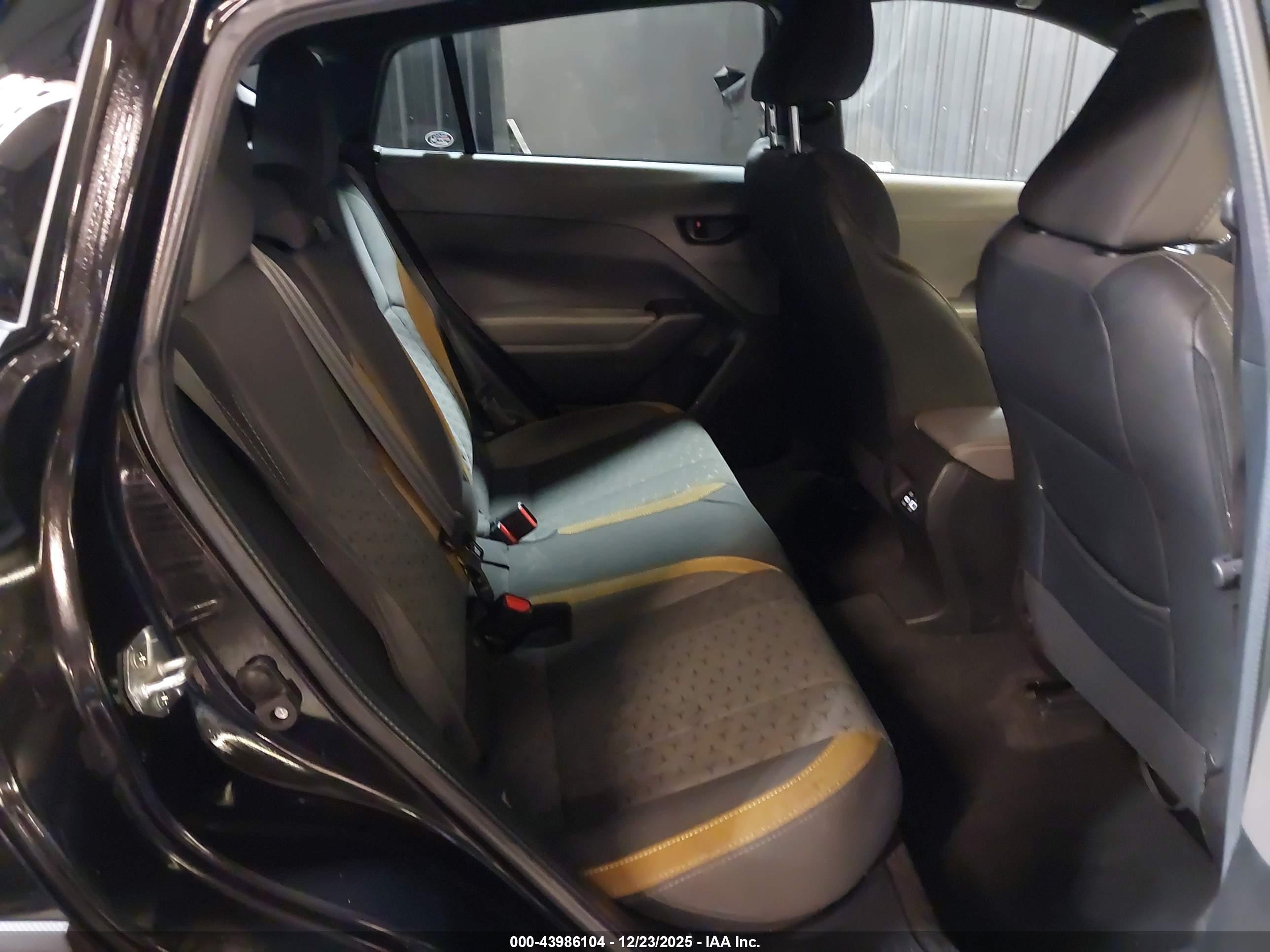 SUBARU CROSSTREK image 8