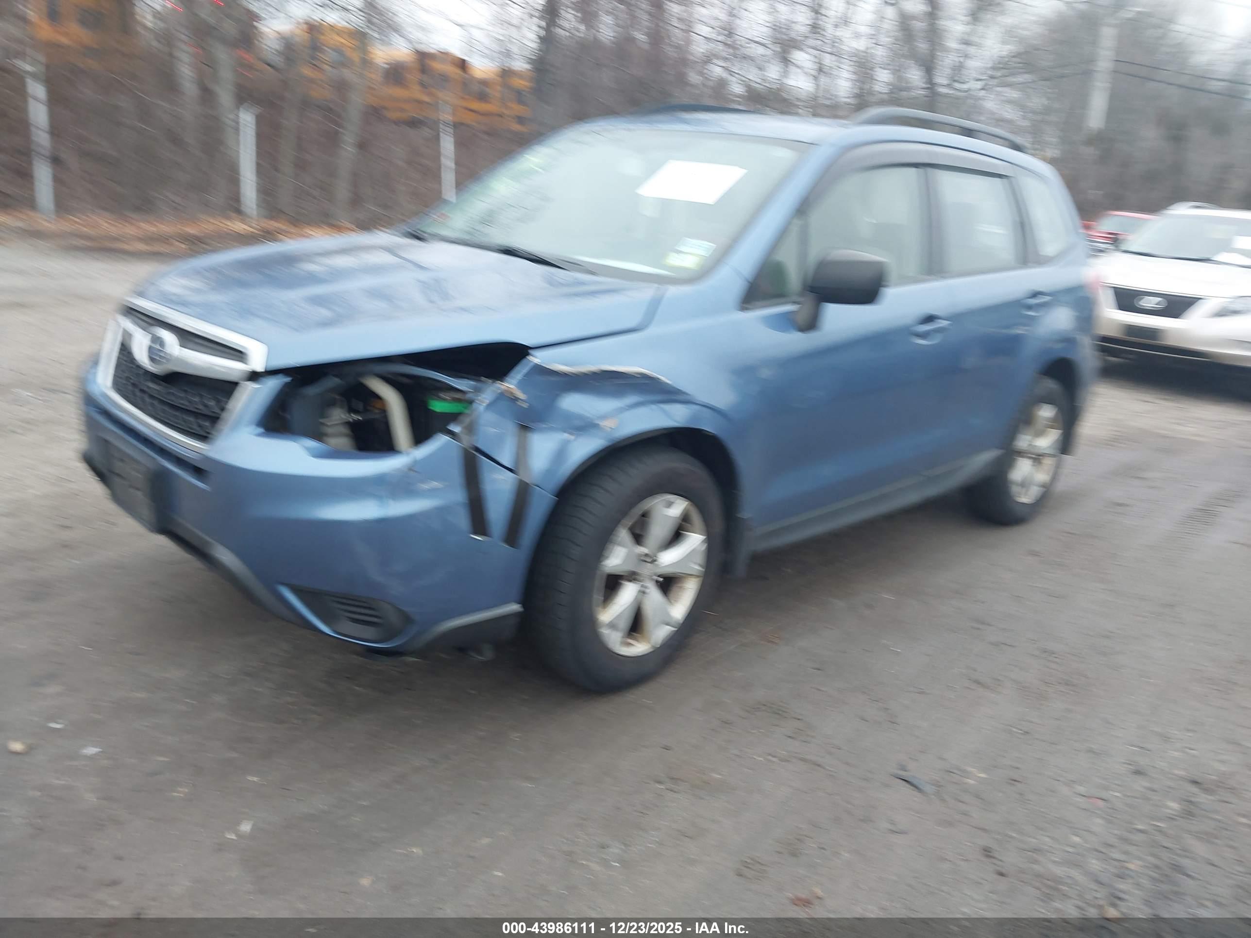 SUBARU FORESTER image 2