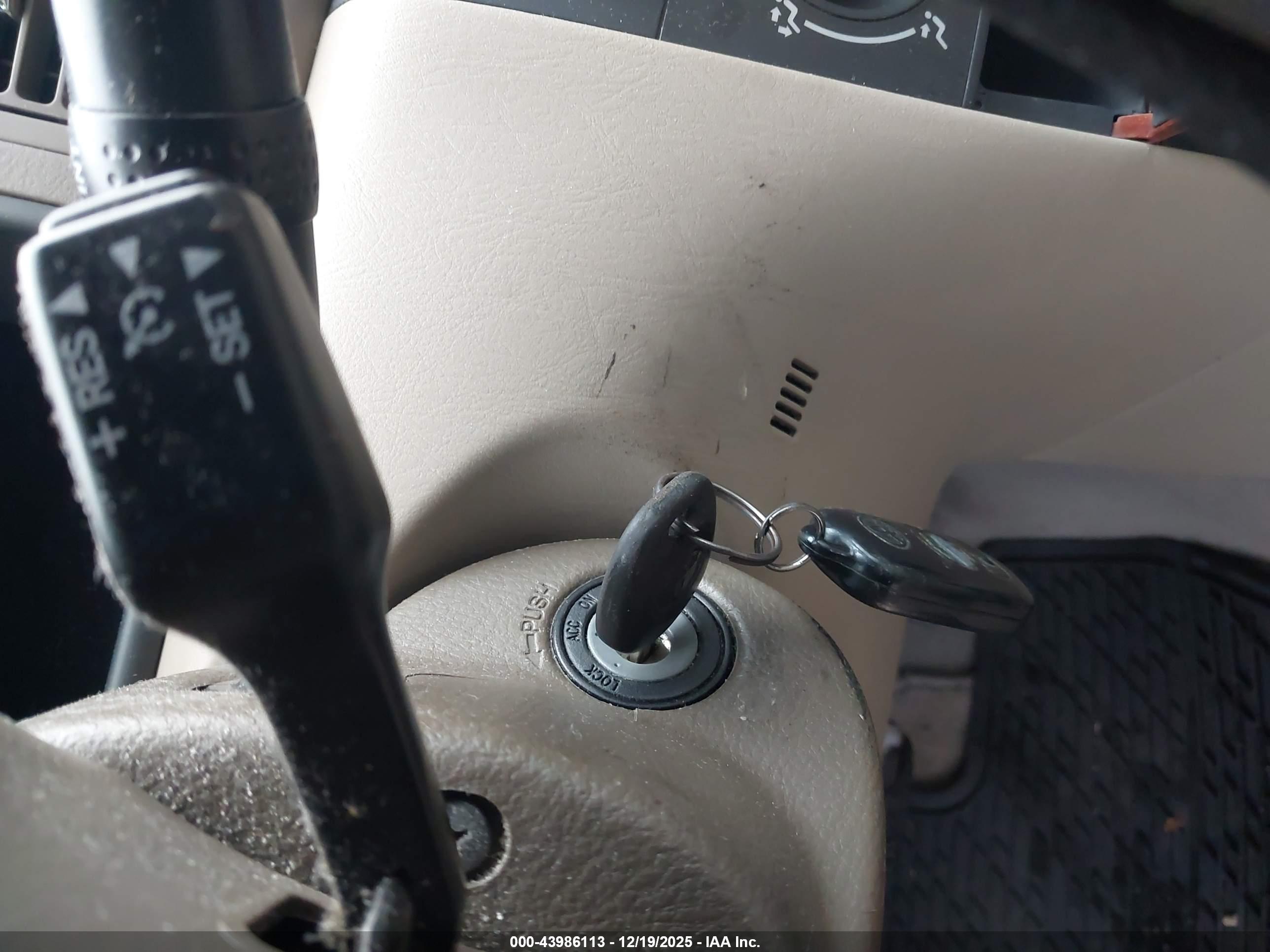 TOYOTA COROLLA image 11