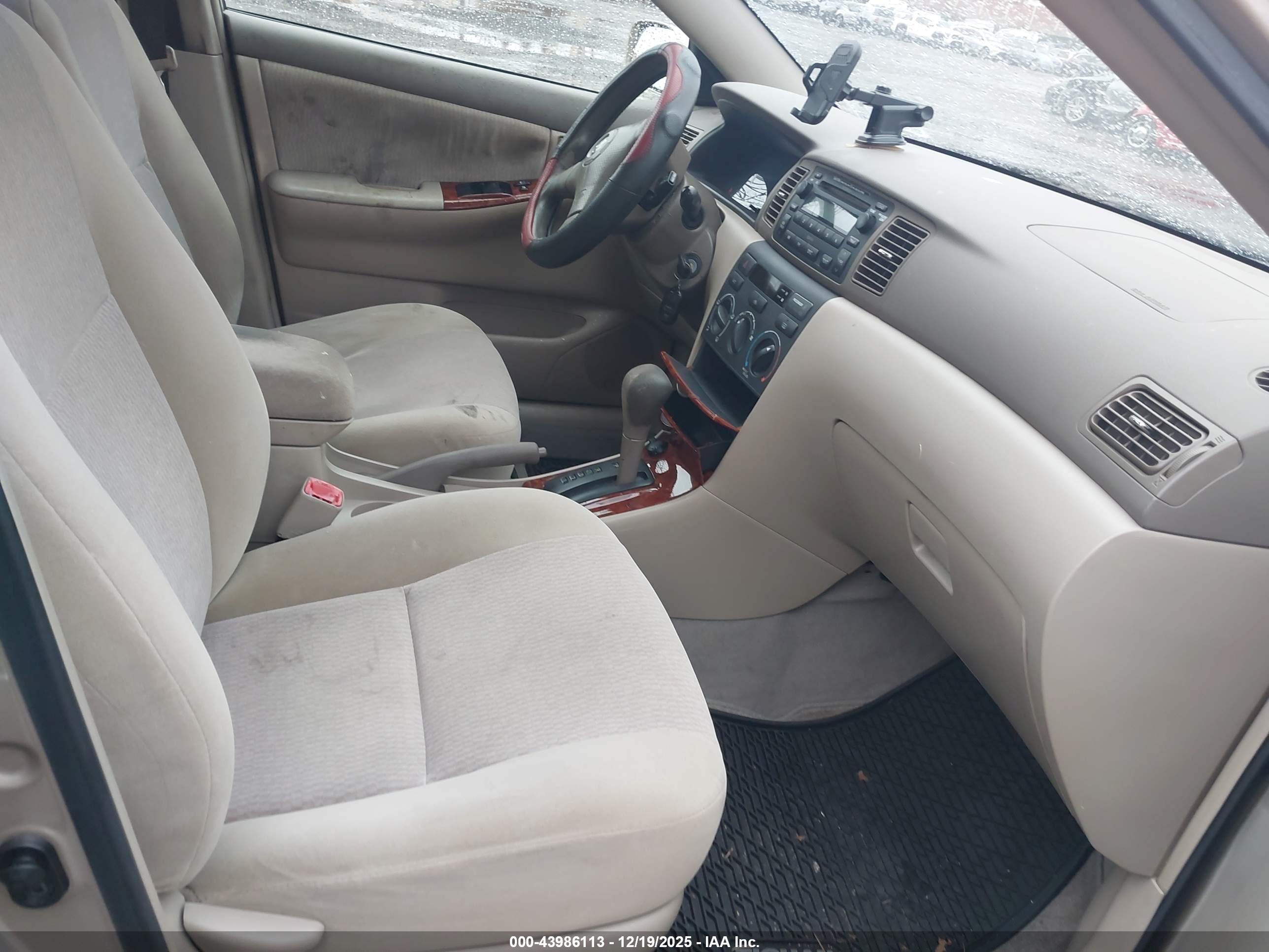 TOYOTA COROLLA image 5