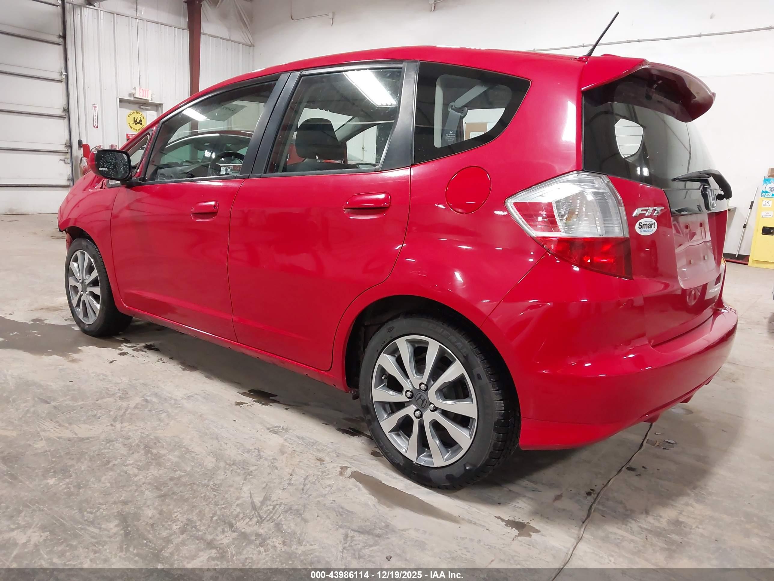 HONDA FIT image 3