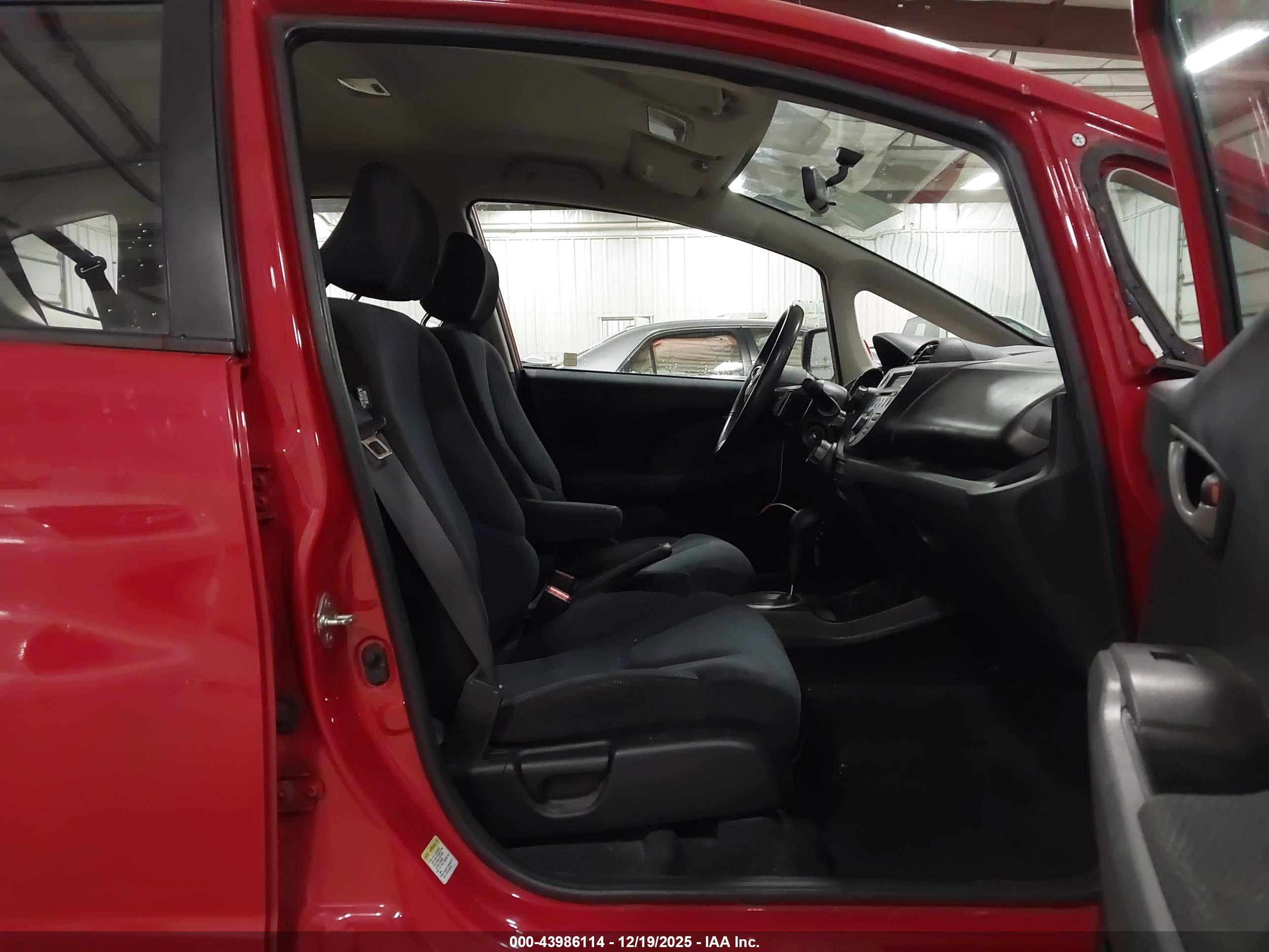 HONDA FIT image 5