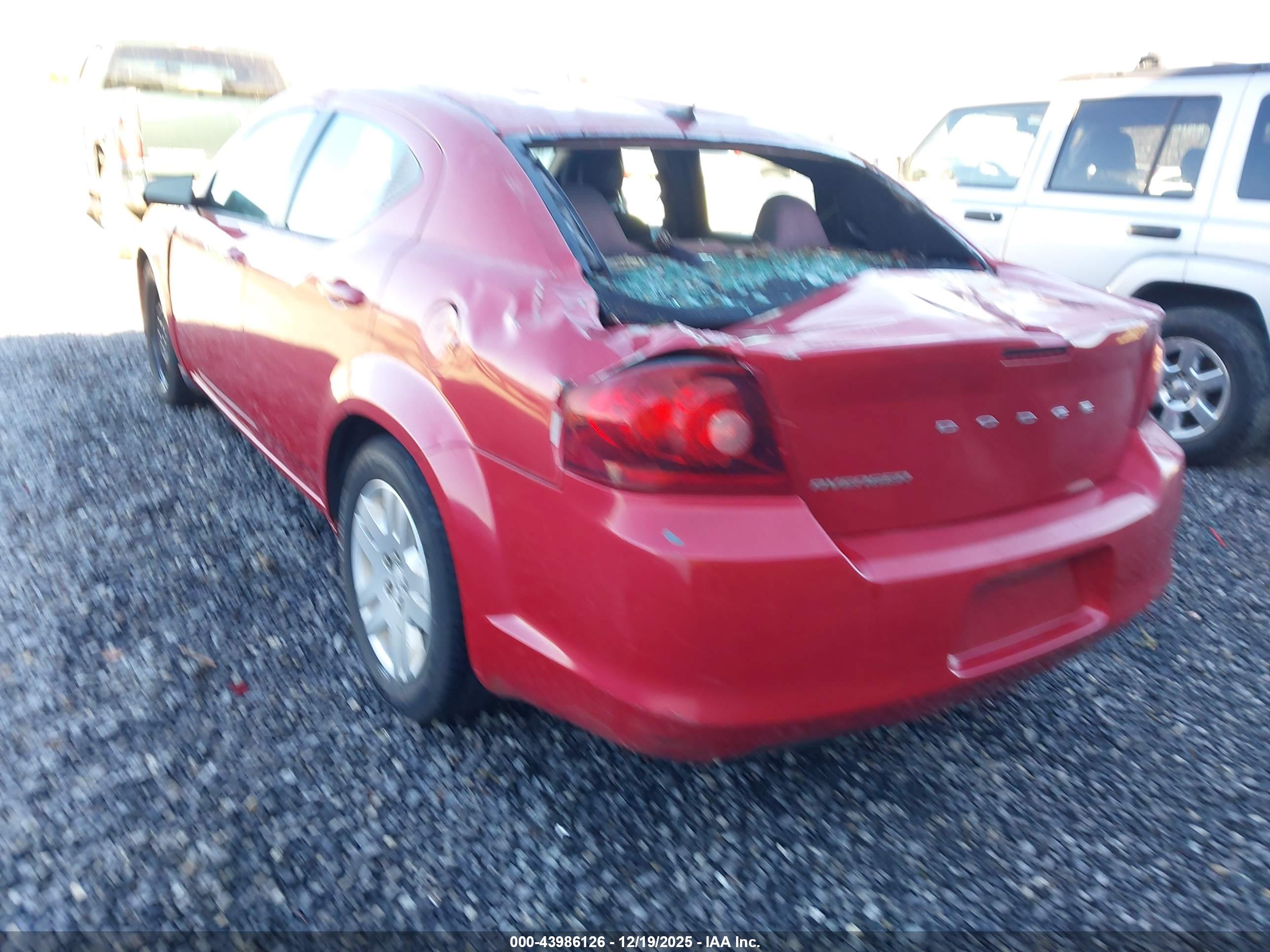 DODGE AVENGER image 3