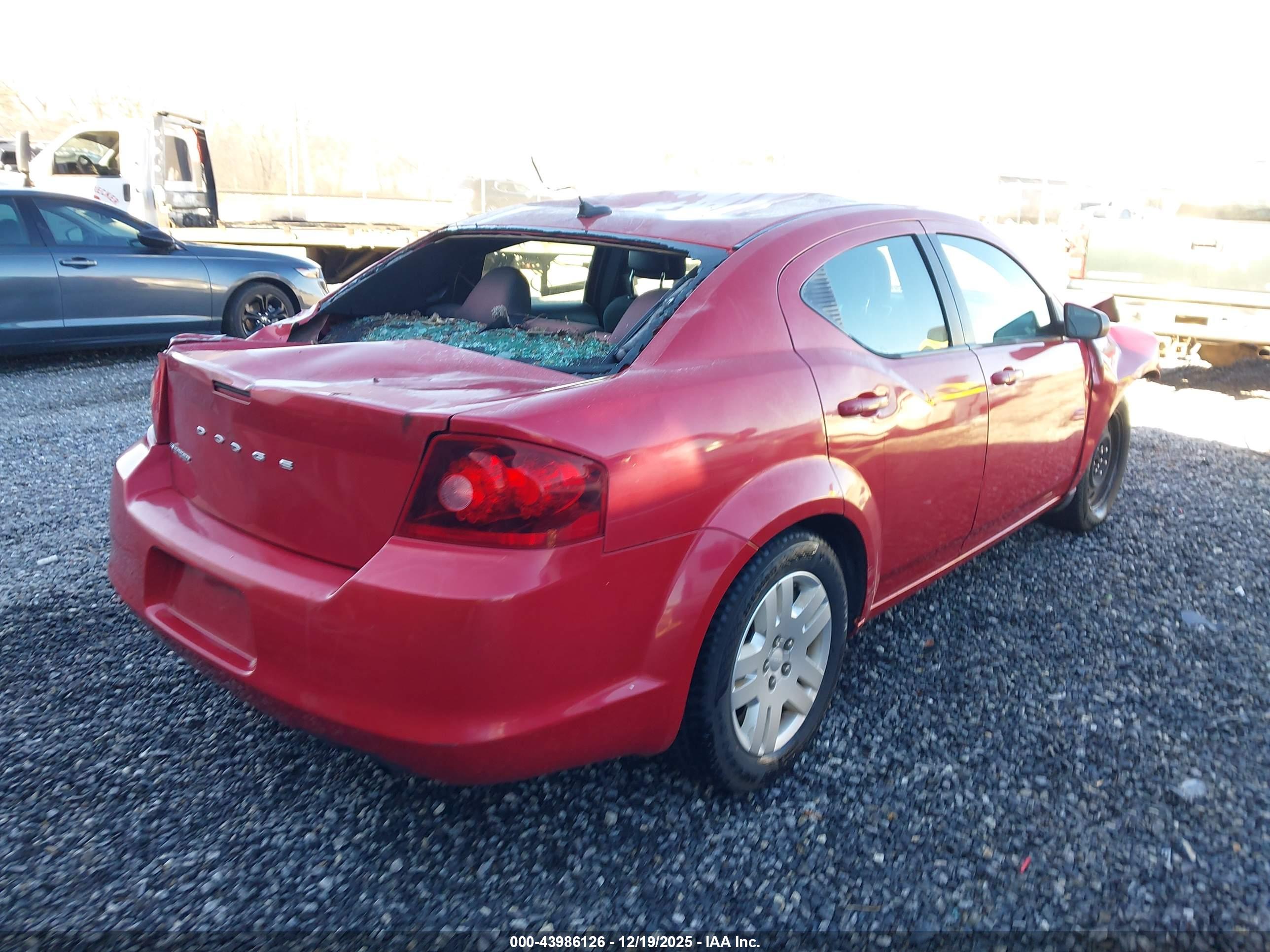 DODGE AVENGER image 4
