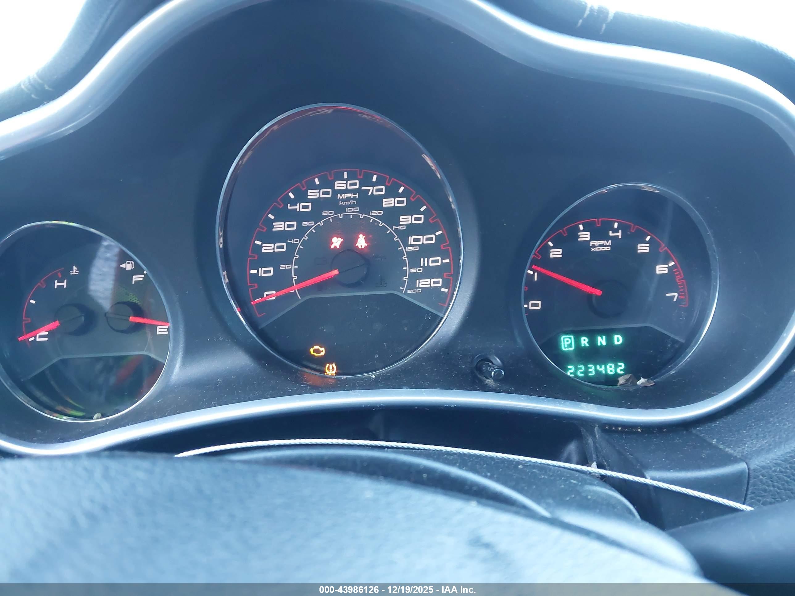 DODGE AVENGER image 7