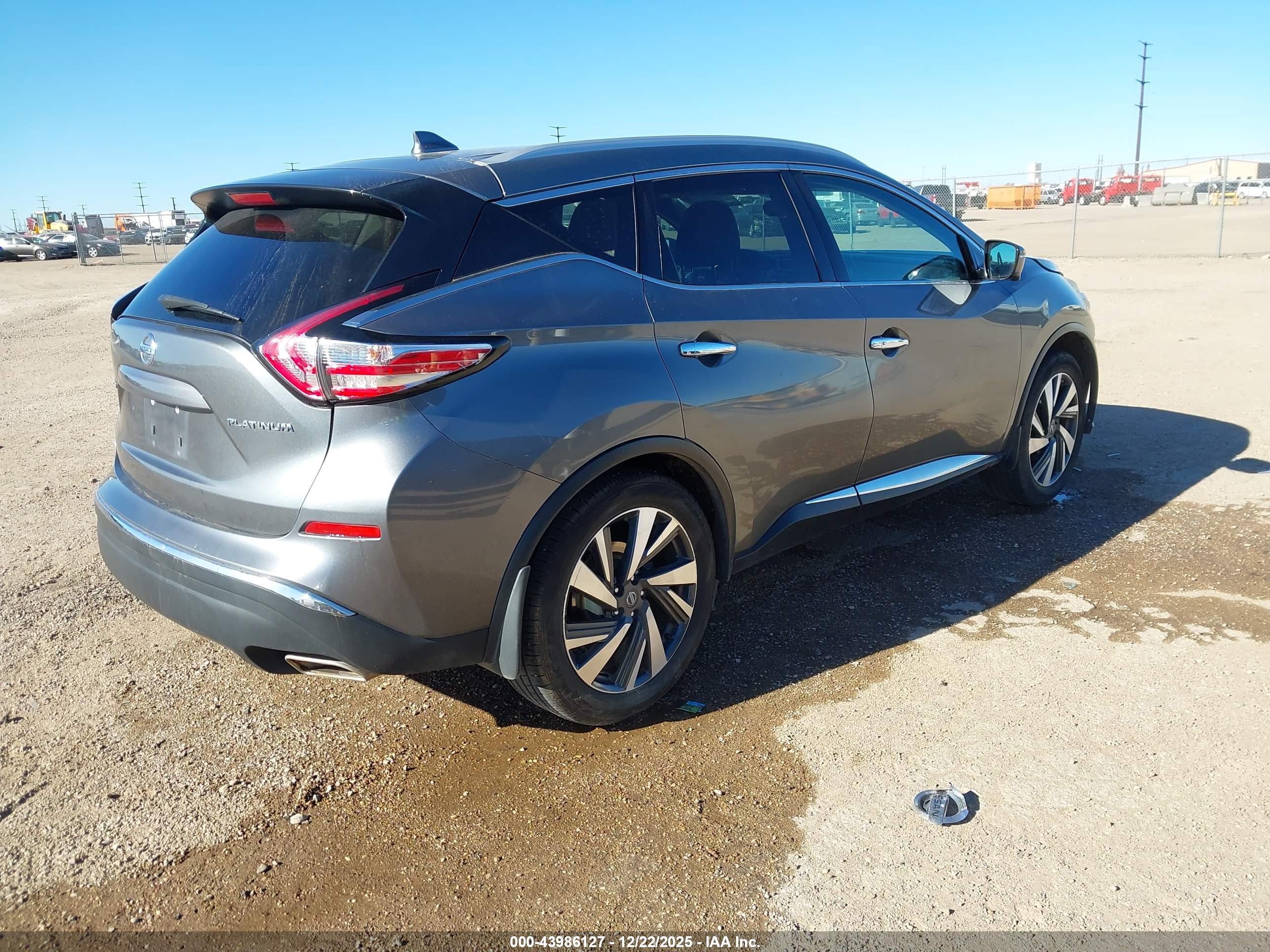 NISSAN MURANO image 4