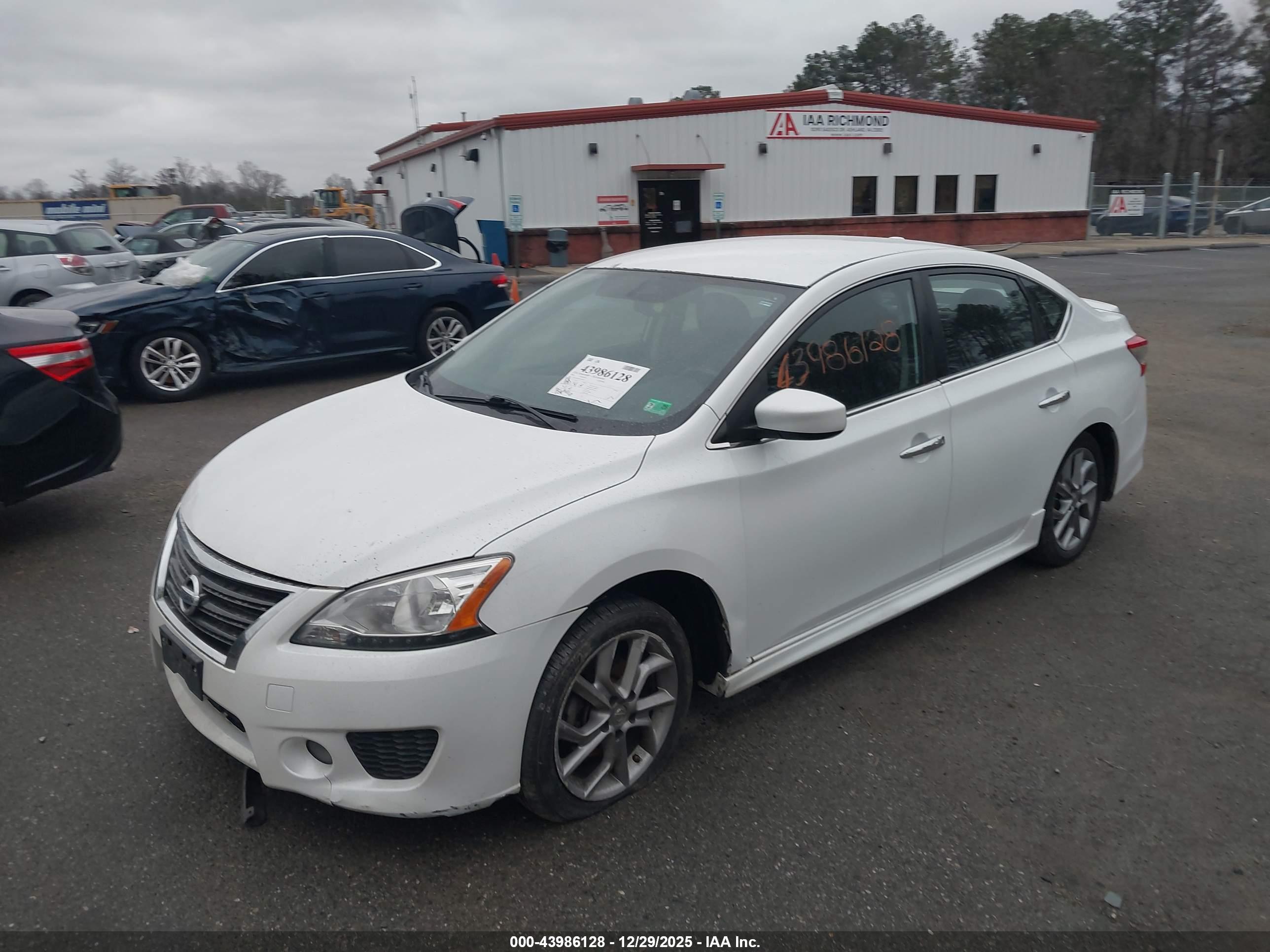 NISSAN SENTRA image 2