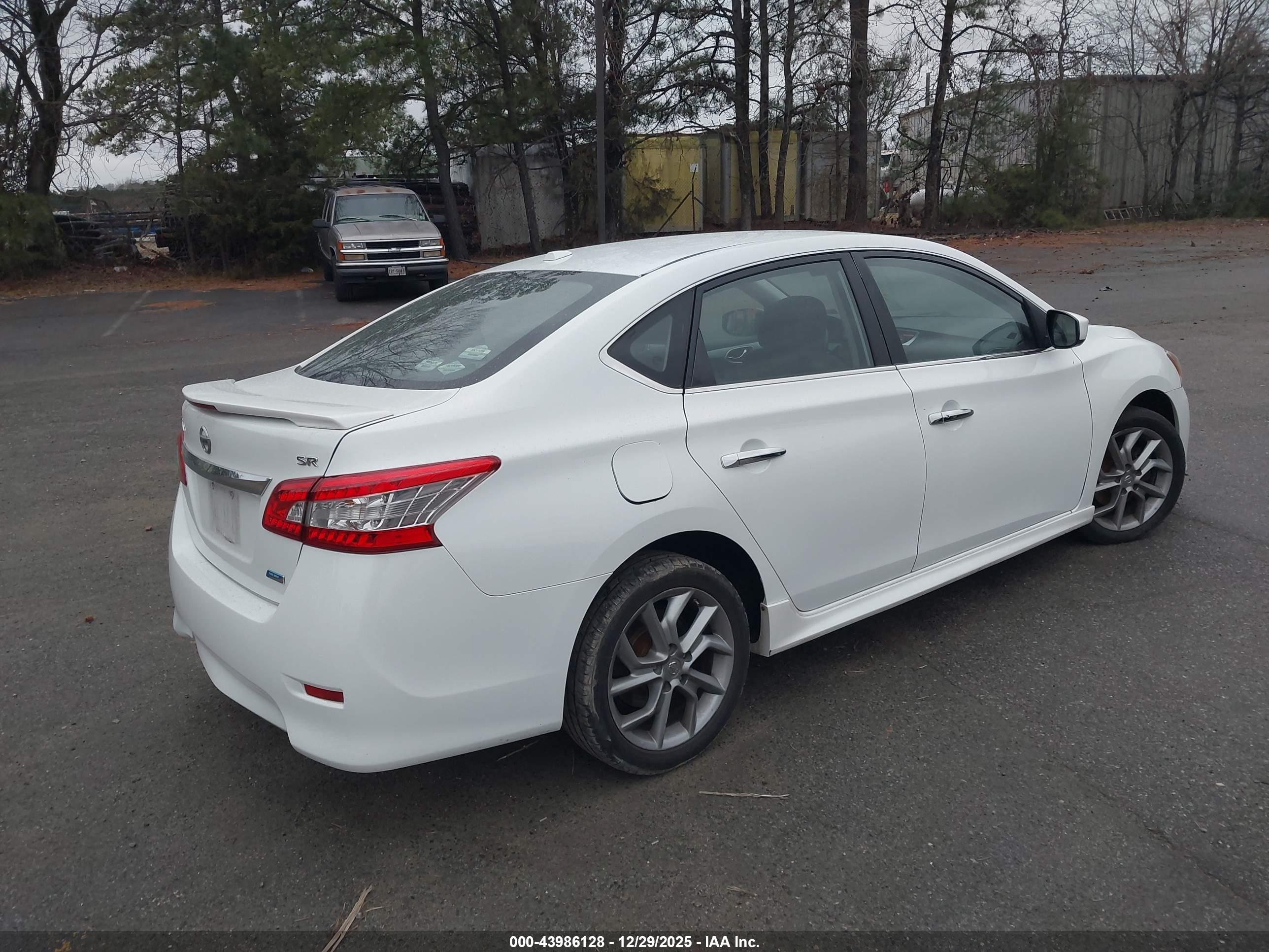 NISSAN SENTRA image 4