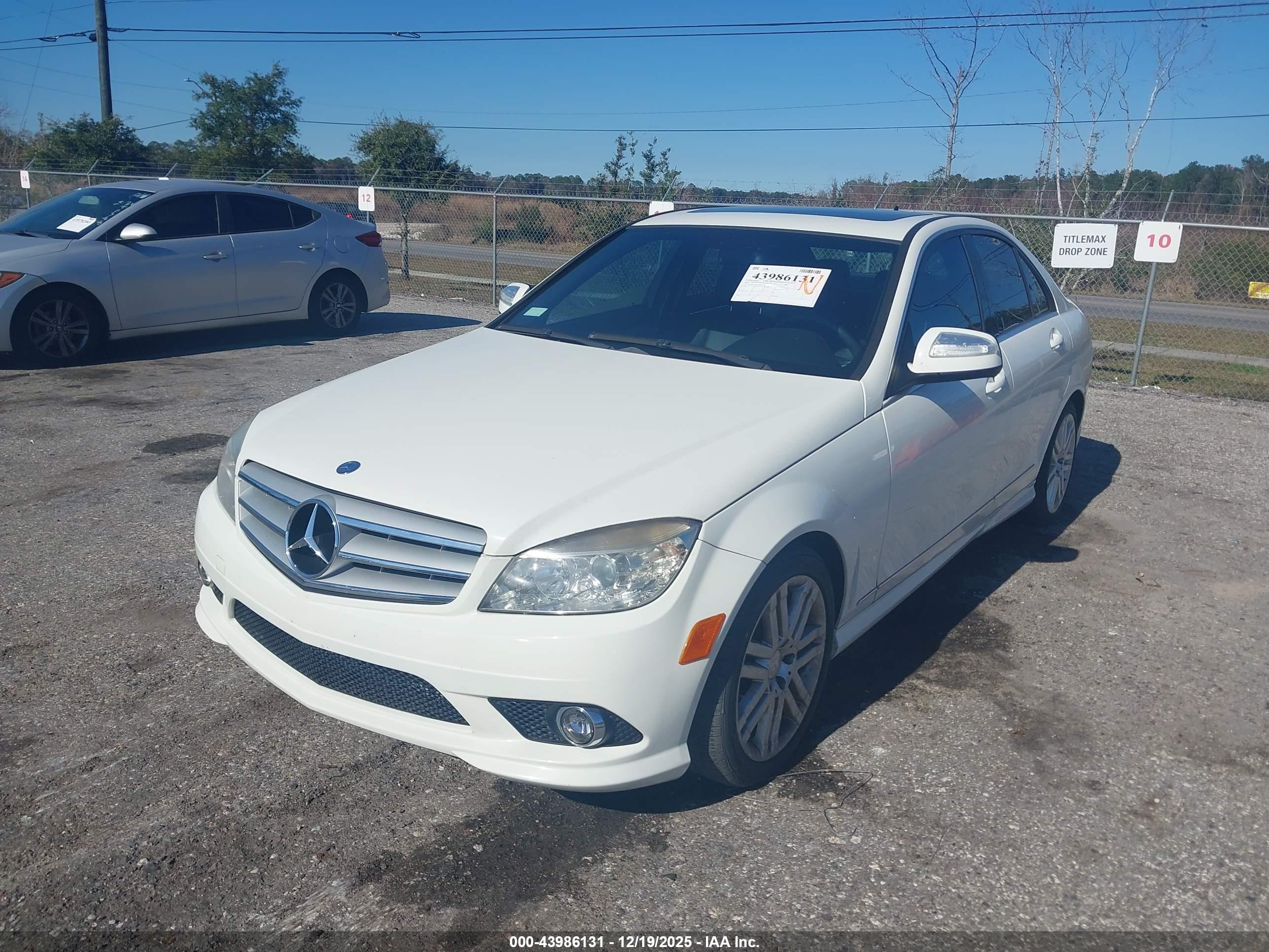 MERCEDES-BENZ C image 2