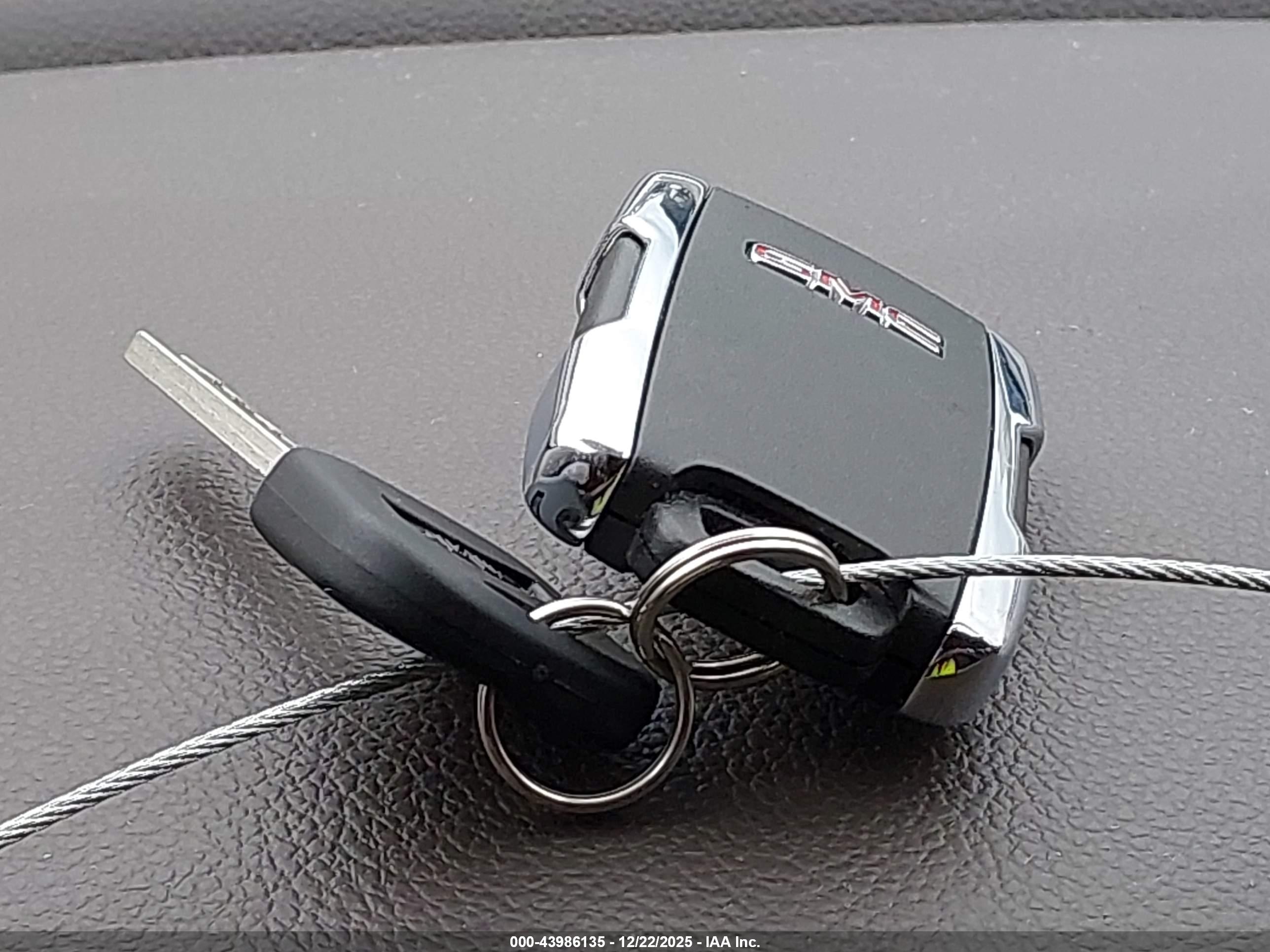 GMC SIERRA image 11