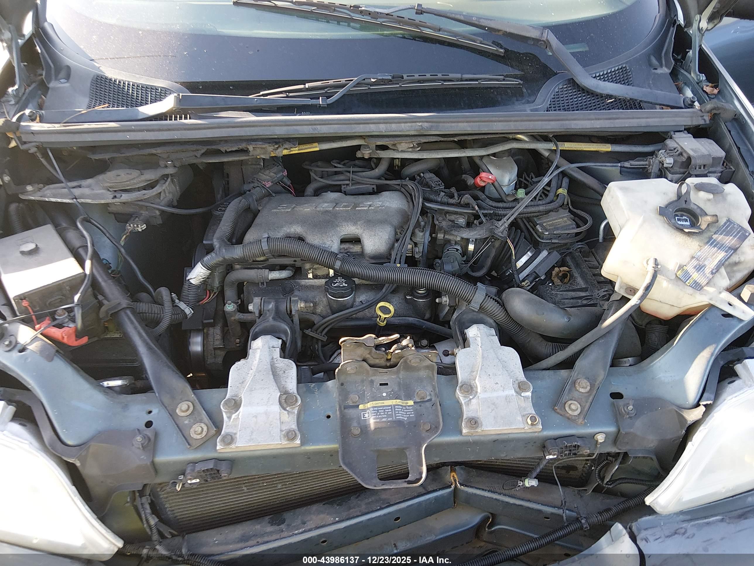 CHEVROLET VENTURE image 10