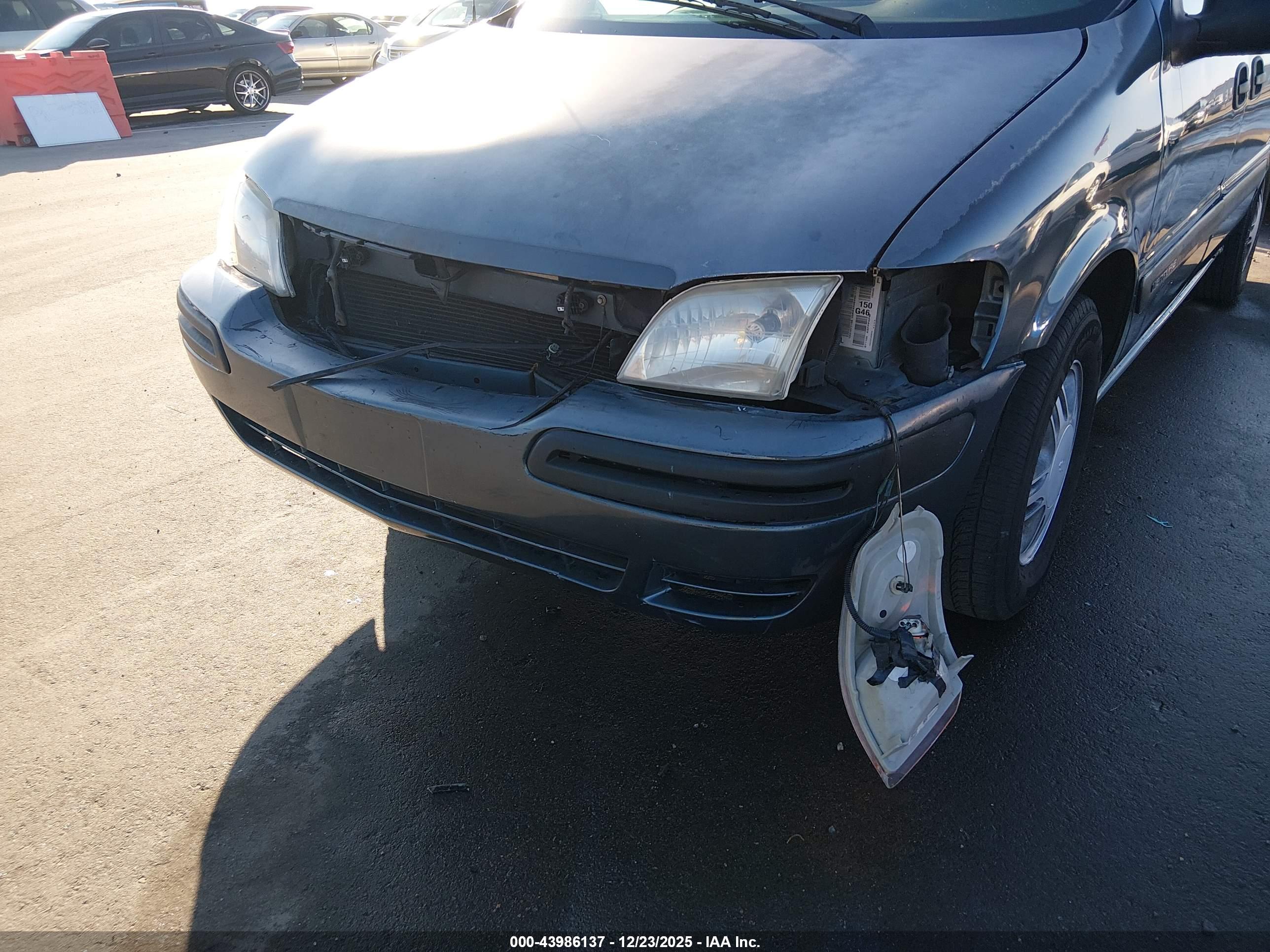 CHEVROLET VENTURE image 6