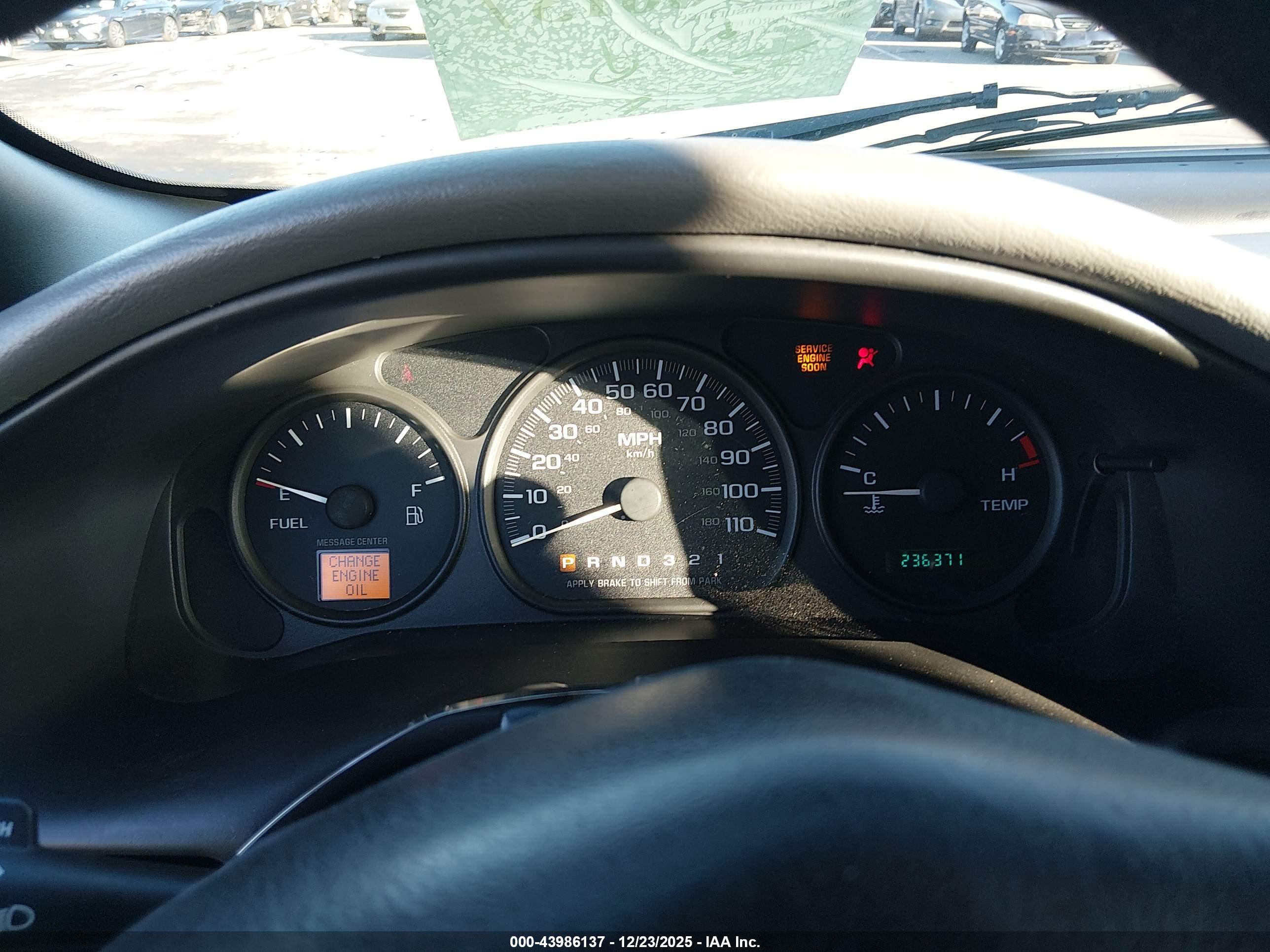 CHEVROLET VENTURE image 7